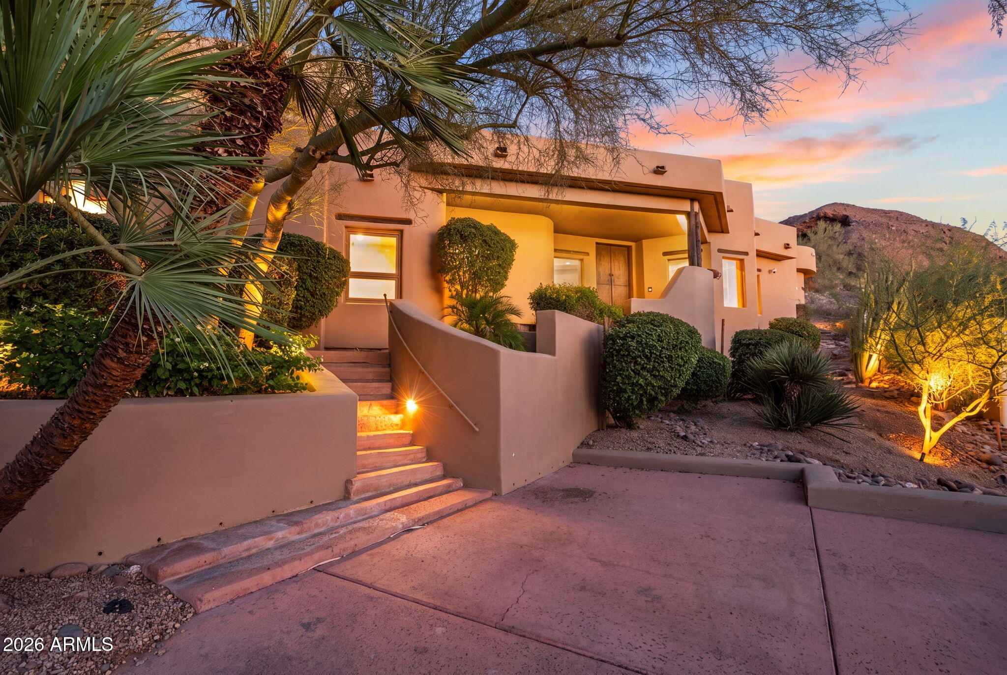 CAMELBACK CANYON - Residential