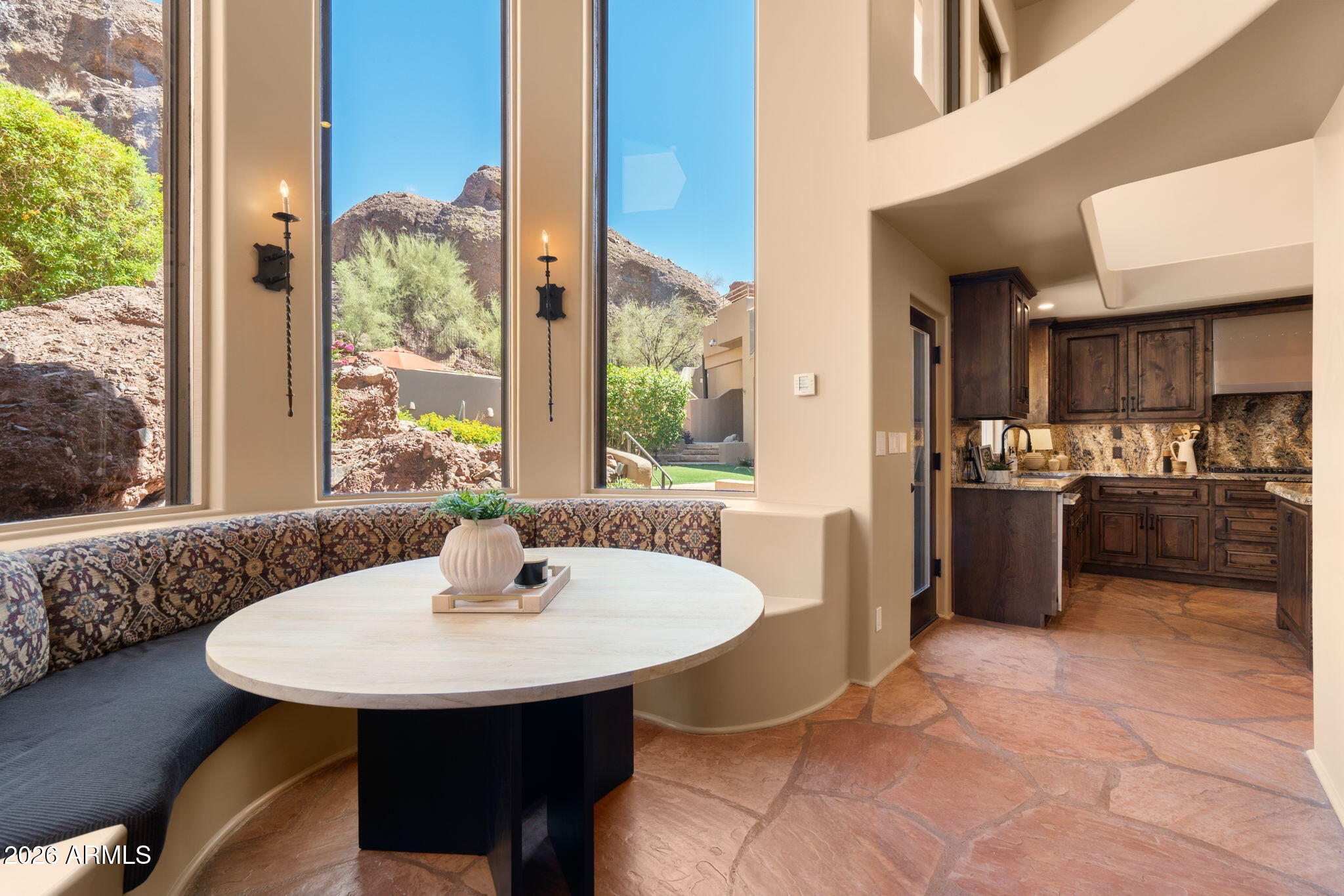 CAMELBACK CANYON - Residential