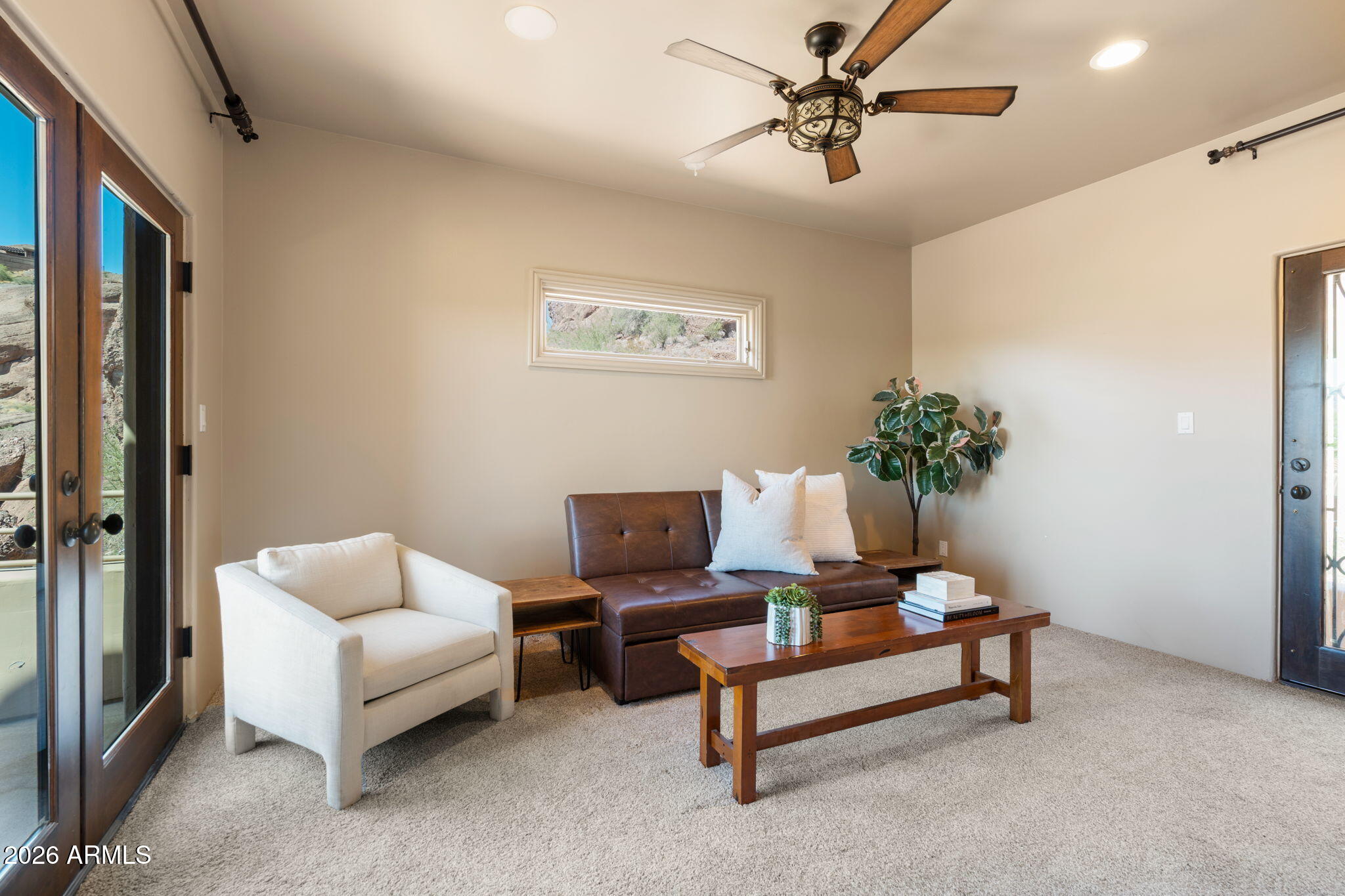 CAMELBACK CANYON - Residential