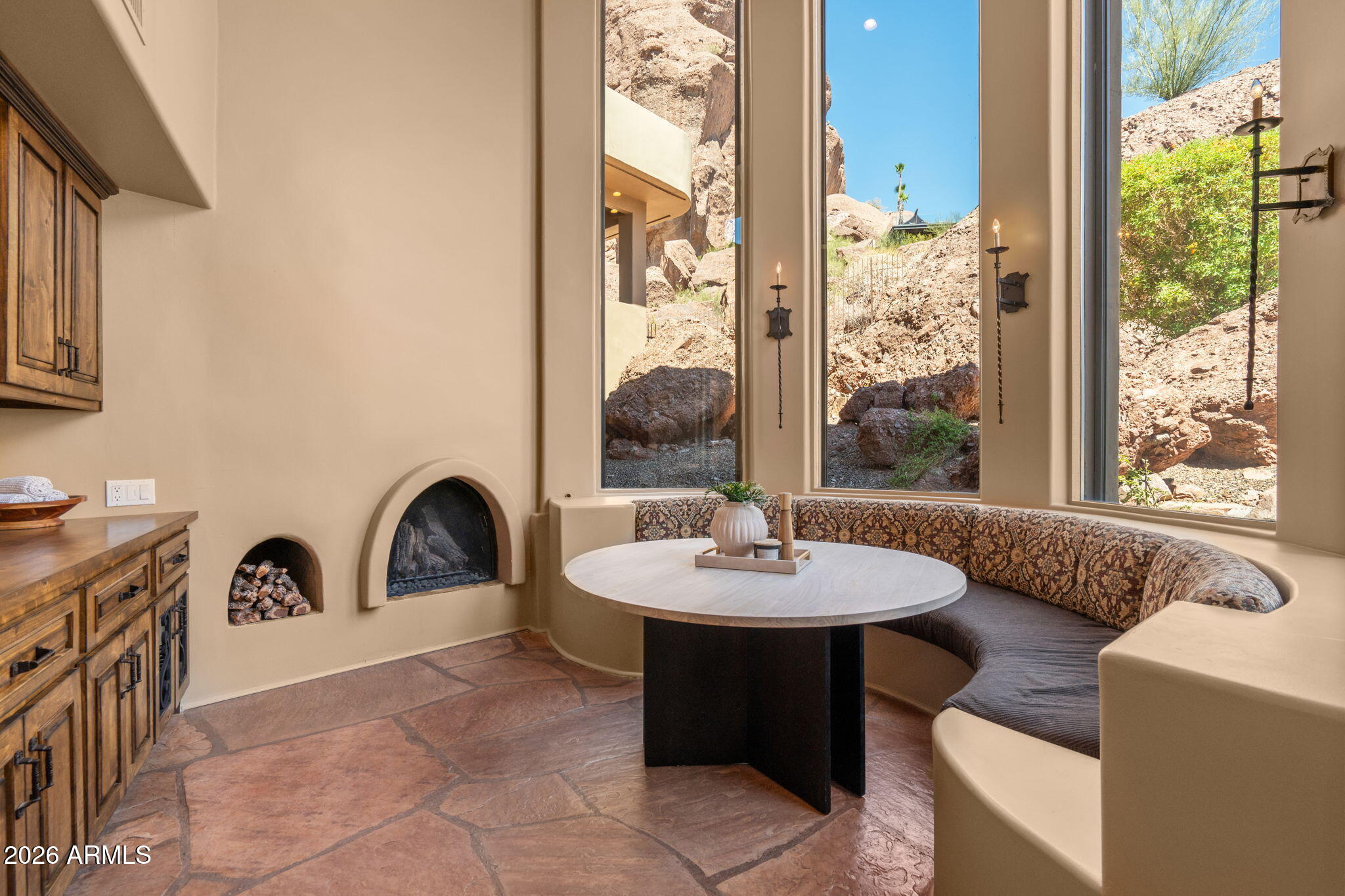 CAMELBACK CANYON - Residential