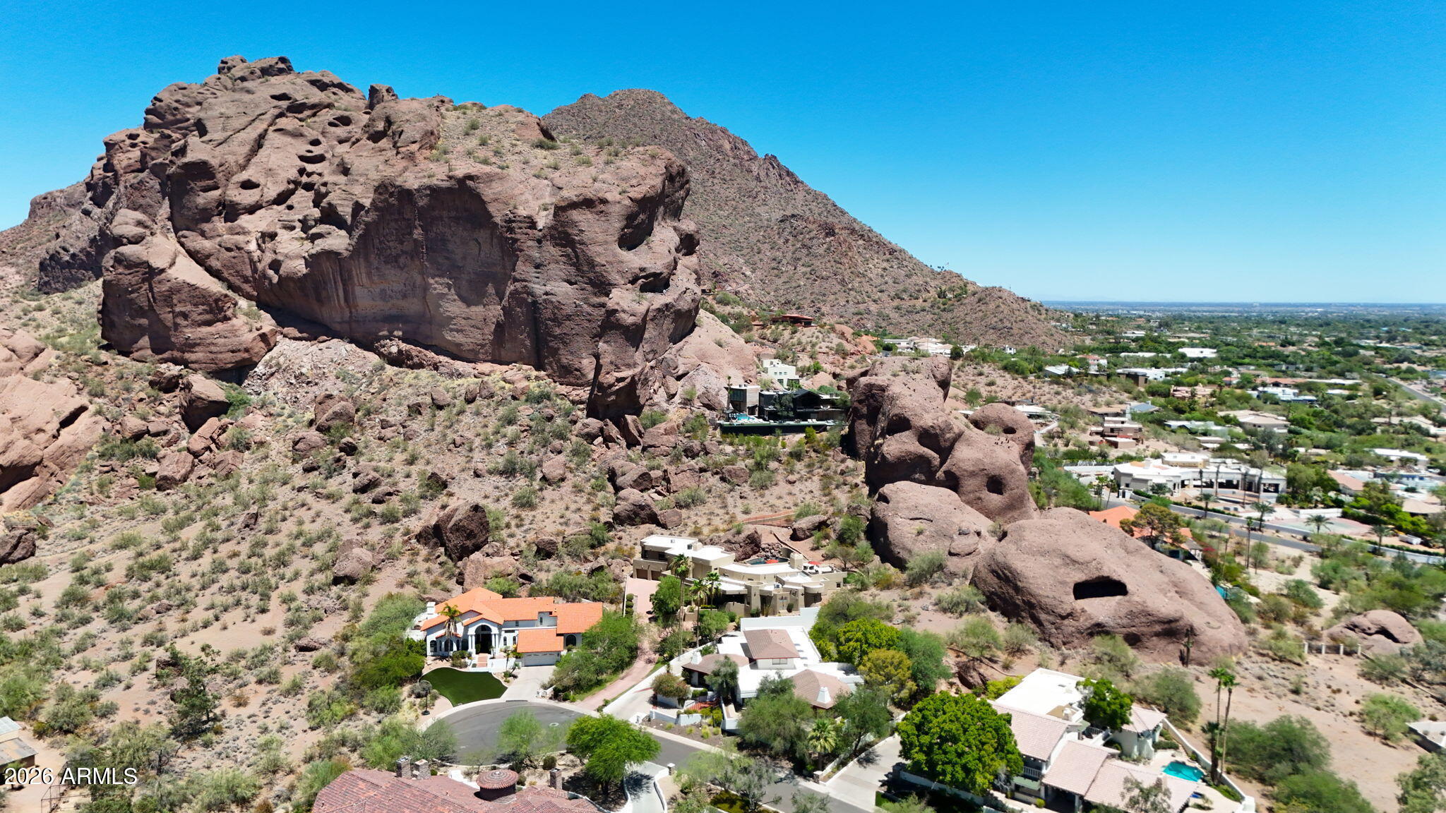 CAMELBACK CANYON - Residential