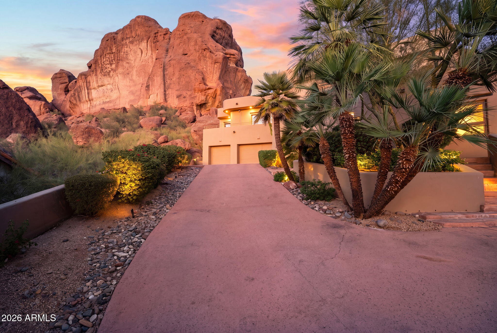 CAMELBACK CANYON - Residential