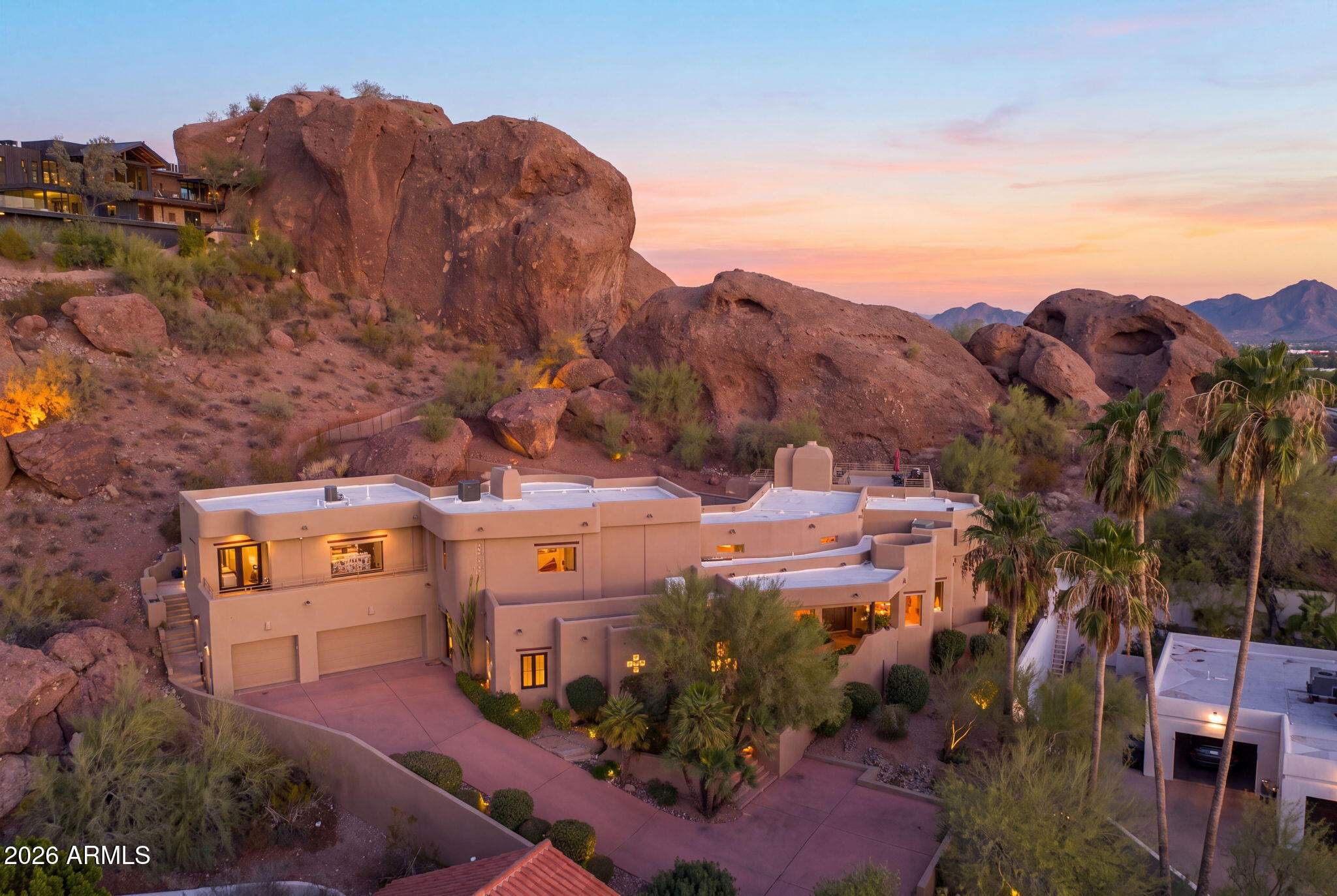 CAMELBACK CANYON - Residential