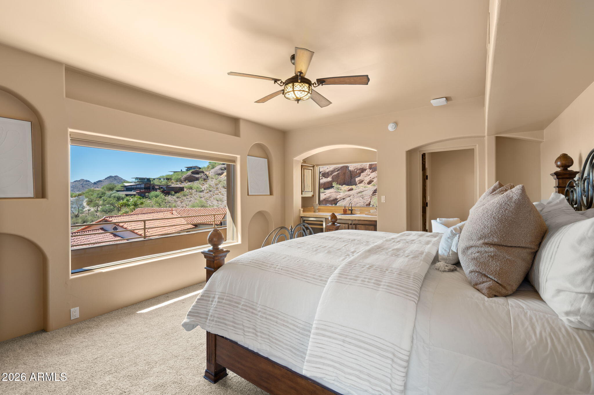 CAMELBACK CANYON - Residential