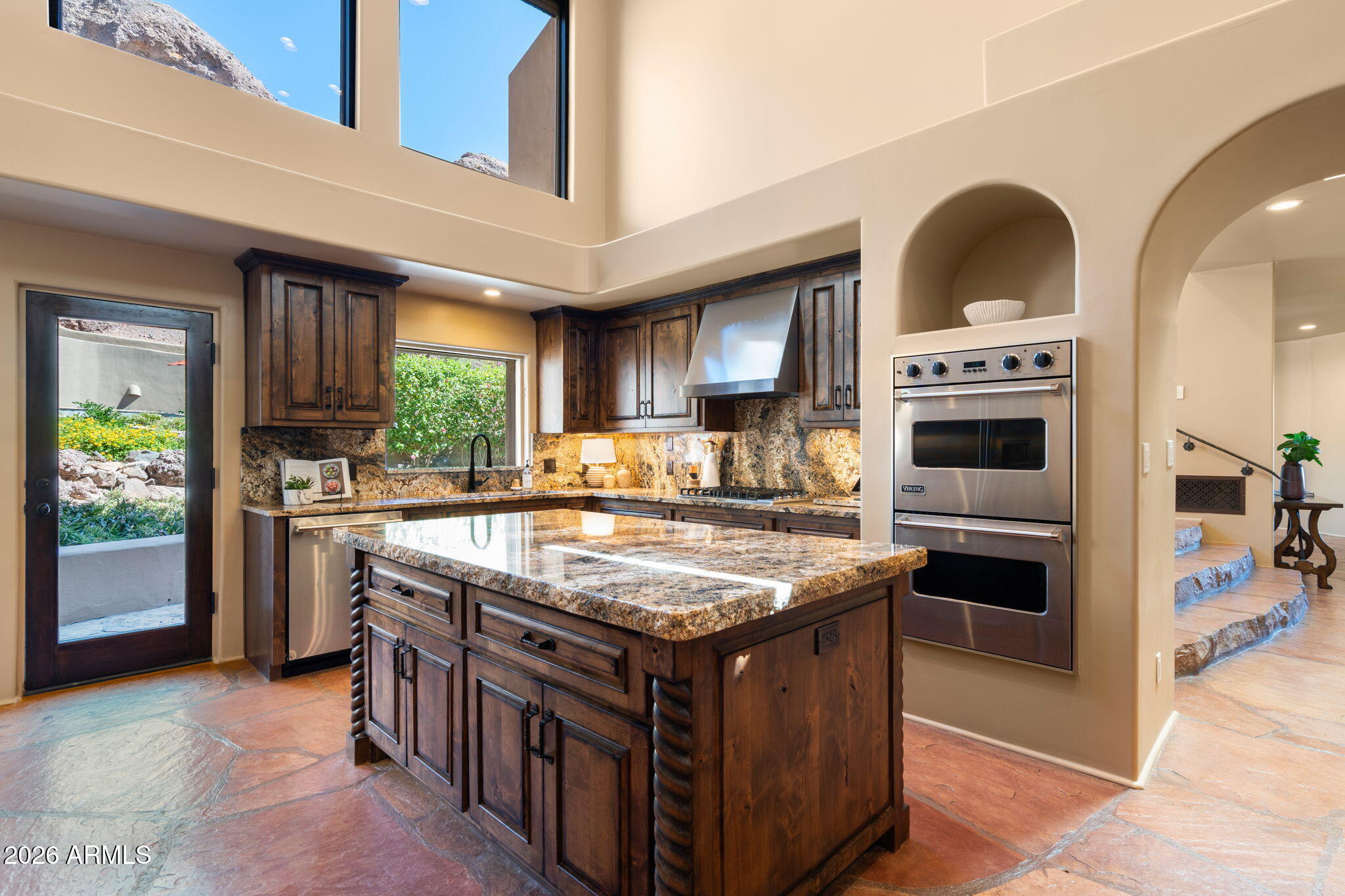 CAMELBACK CANYON - Residential
