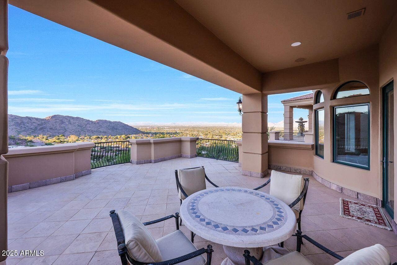 SUNSET HILLS - Residential