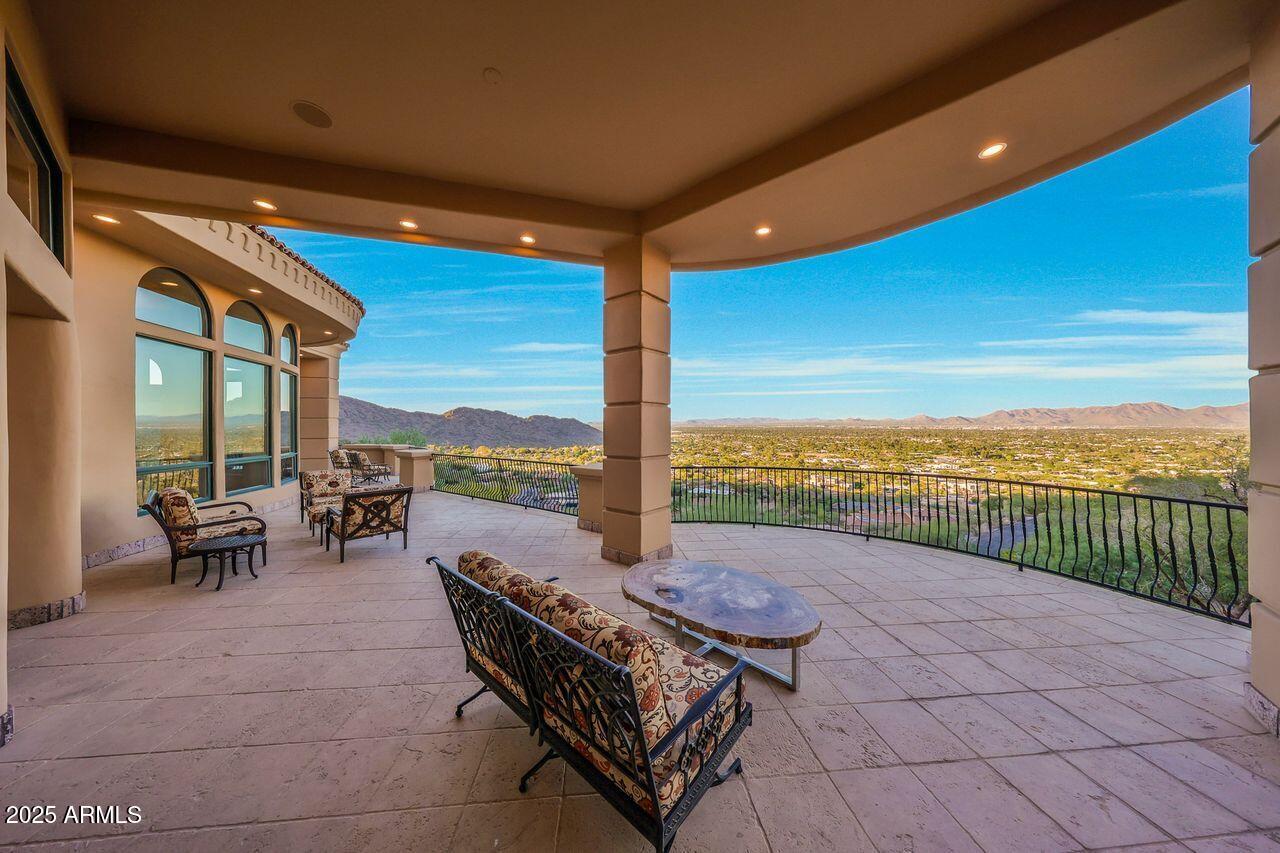 SUNSET HILLS - Residential