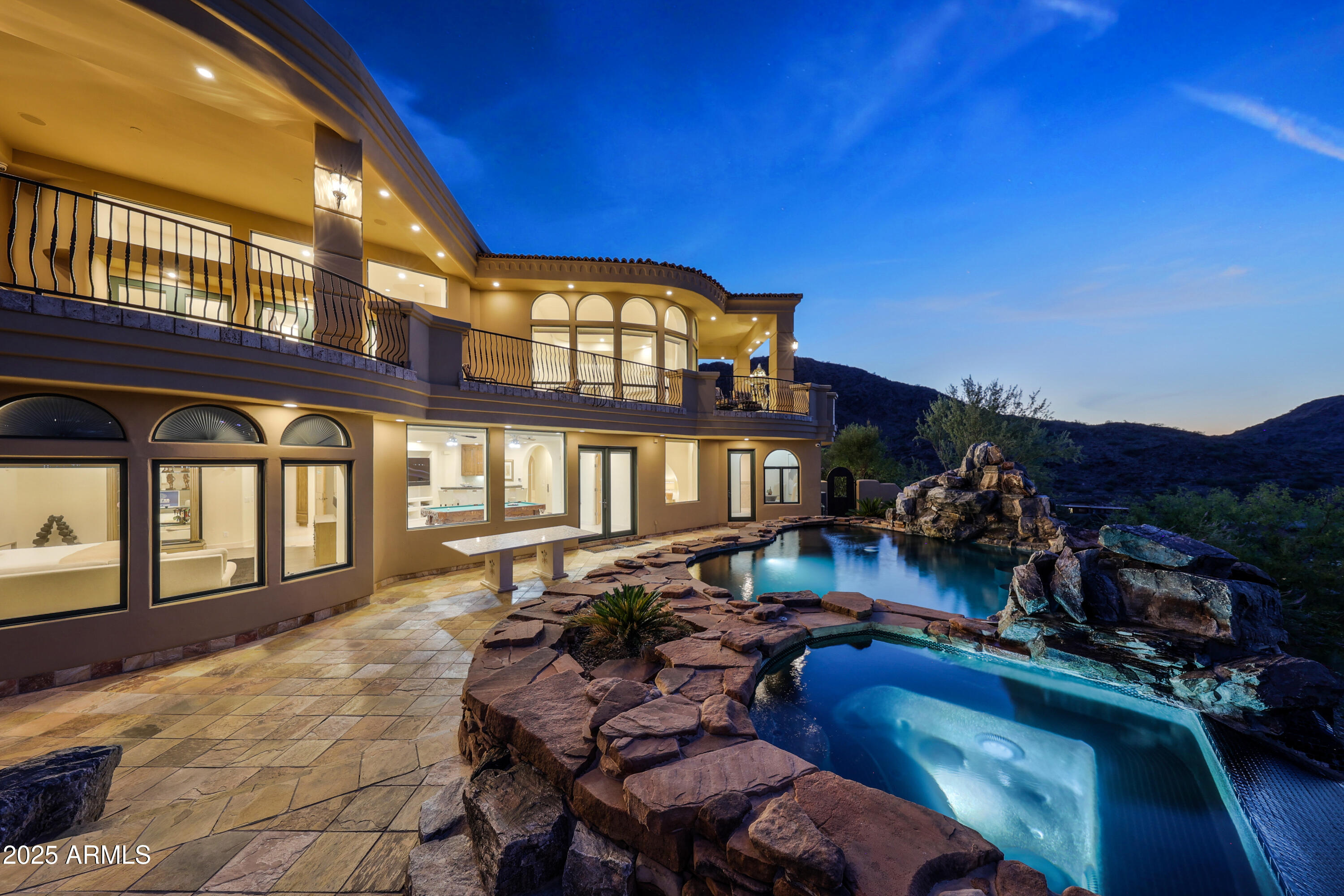 SUNSET HILLS - Residential