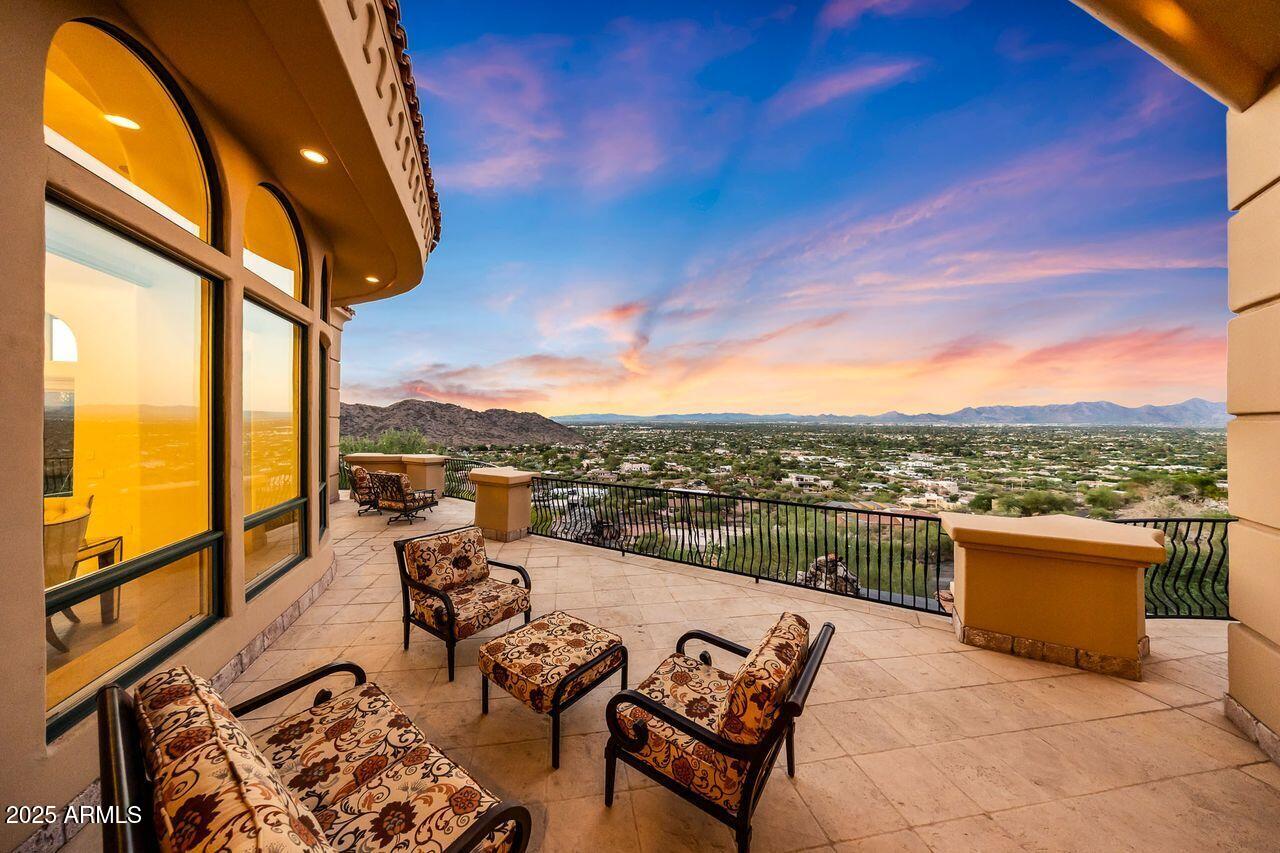 SUNSET HILLS - Residential