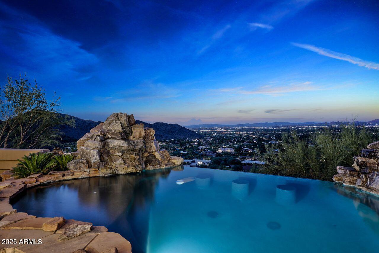 SUNSET HILLS - Residential
