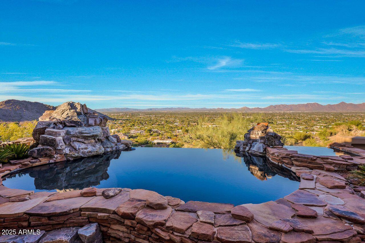 SUNSET HILLS - Residential