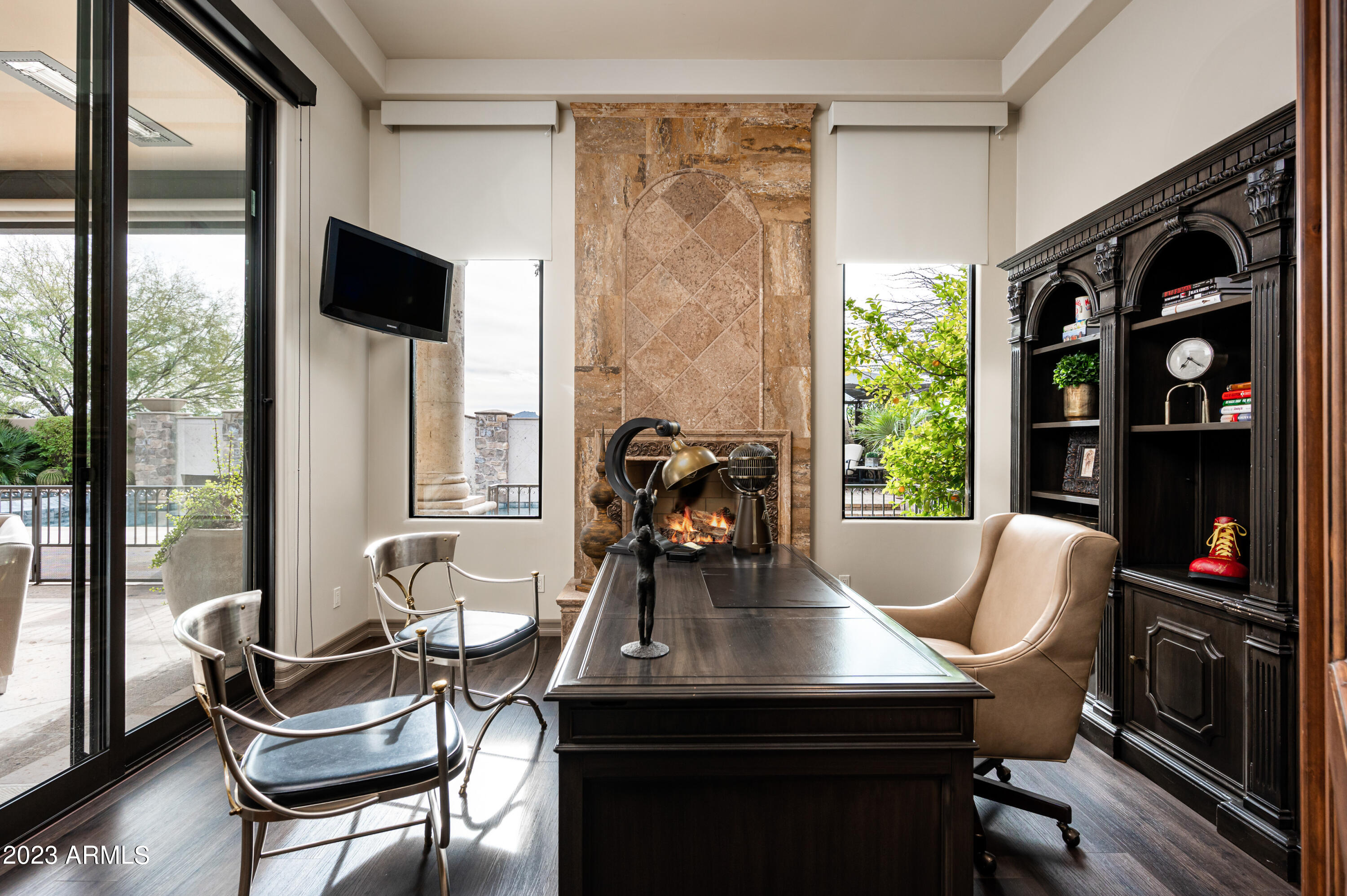 PINNACLE CANYON - Residential