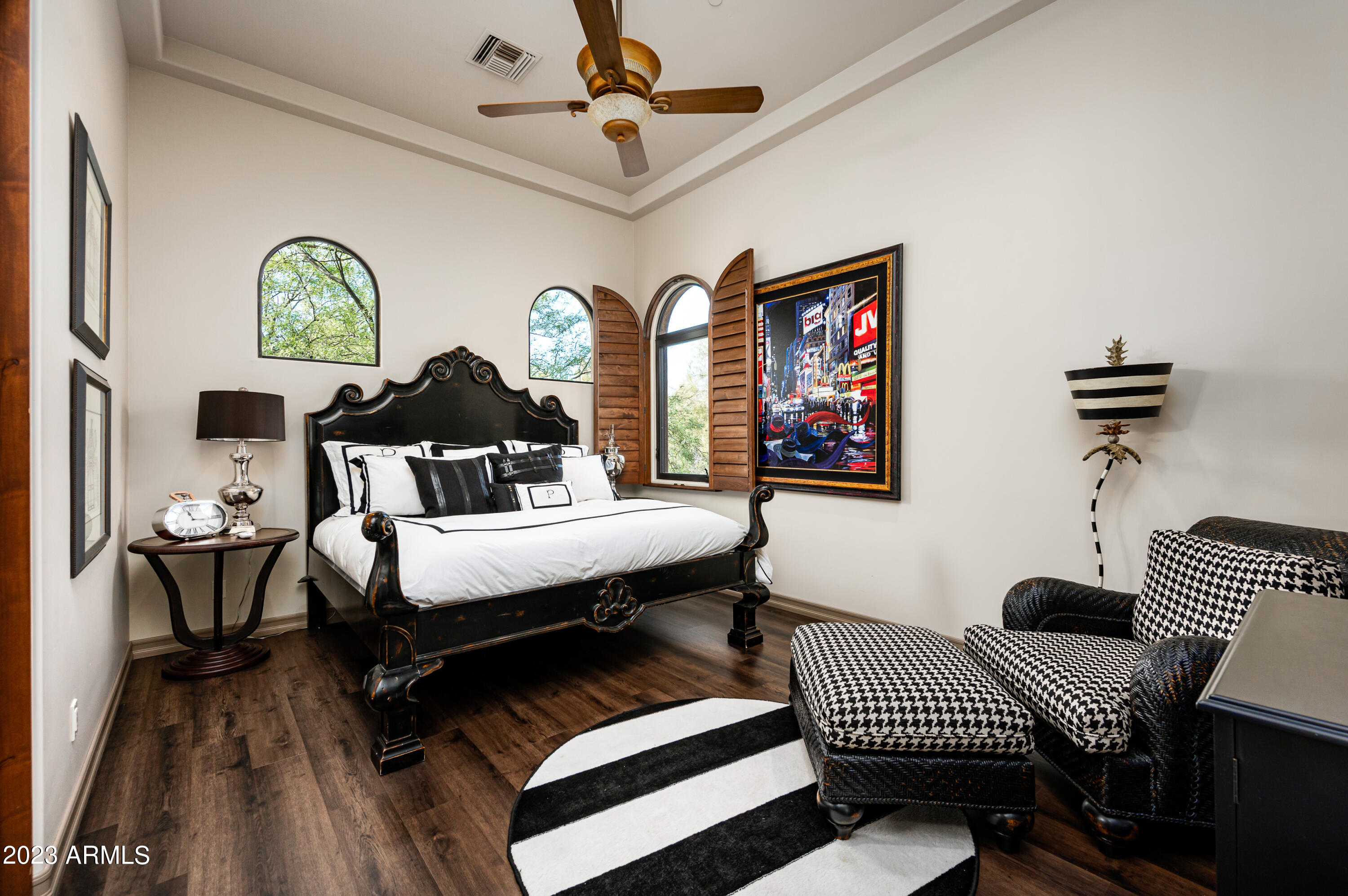 PINNACLE CANYON - Residential