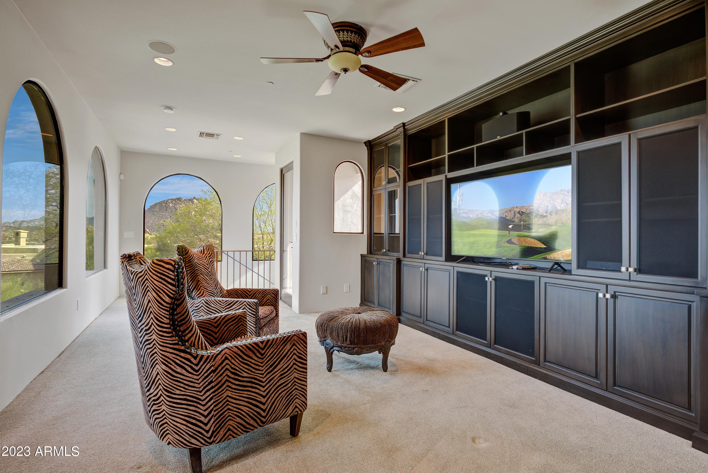 PINNACLE CANYON - Residential