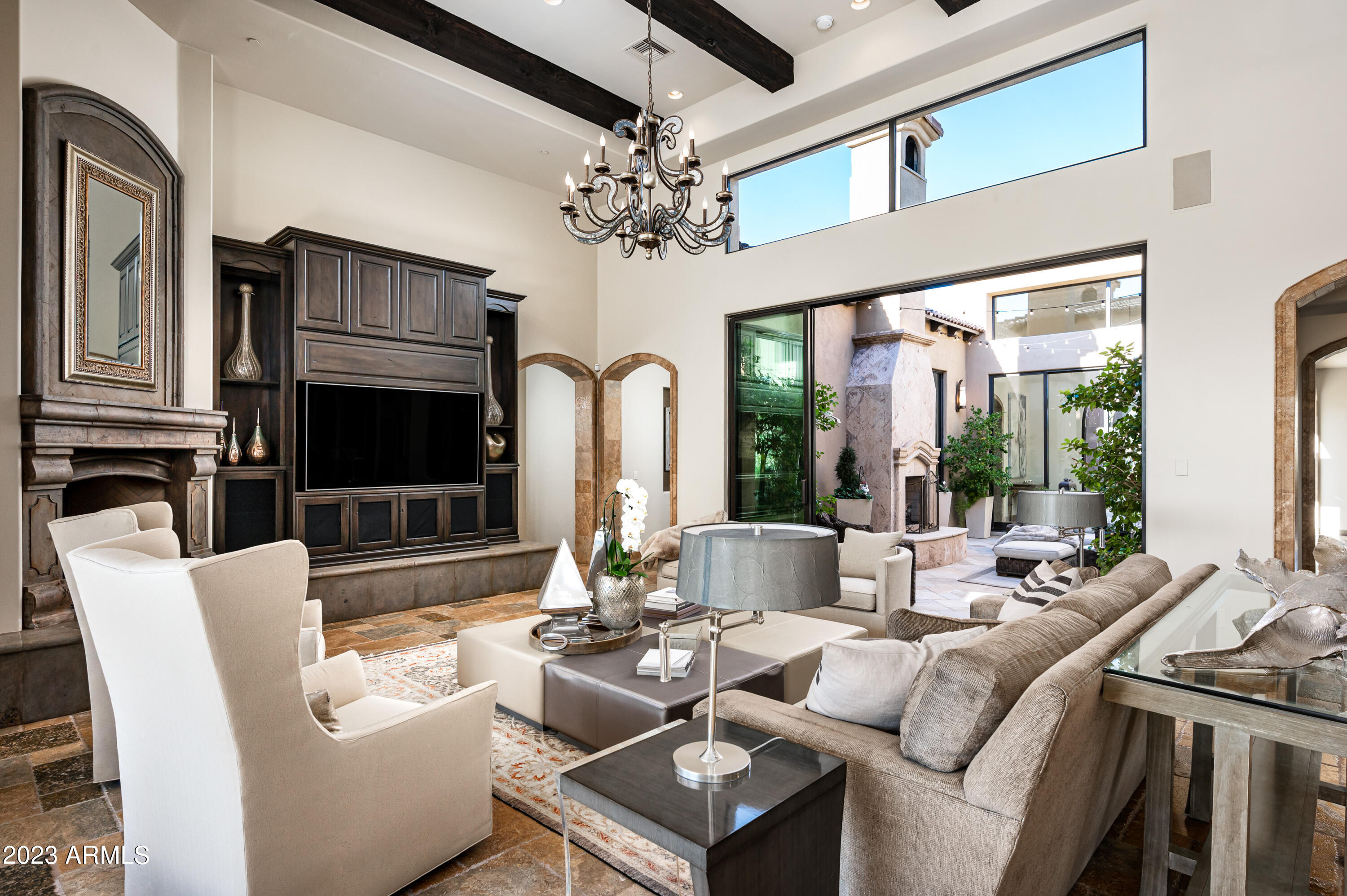 PINNACLE CANYON - Residential