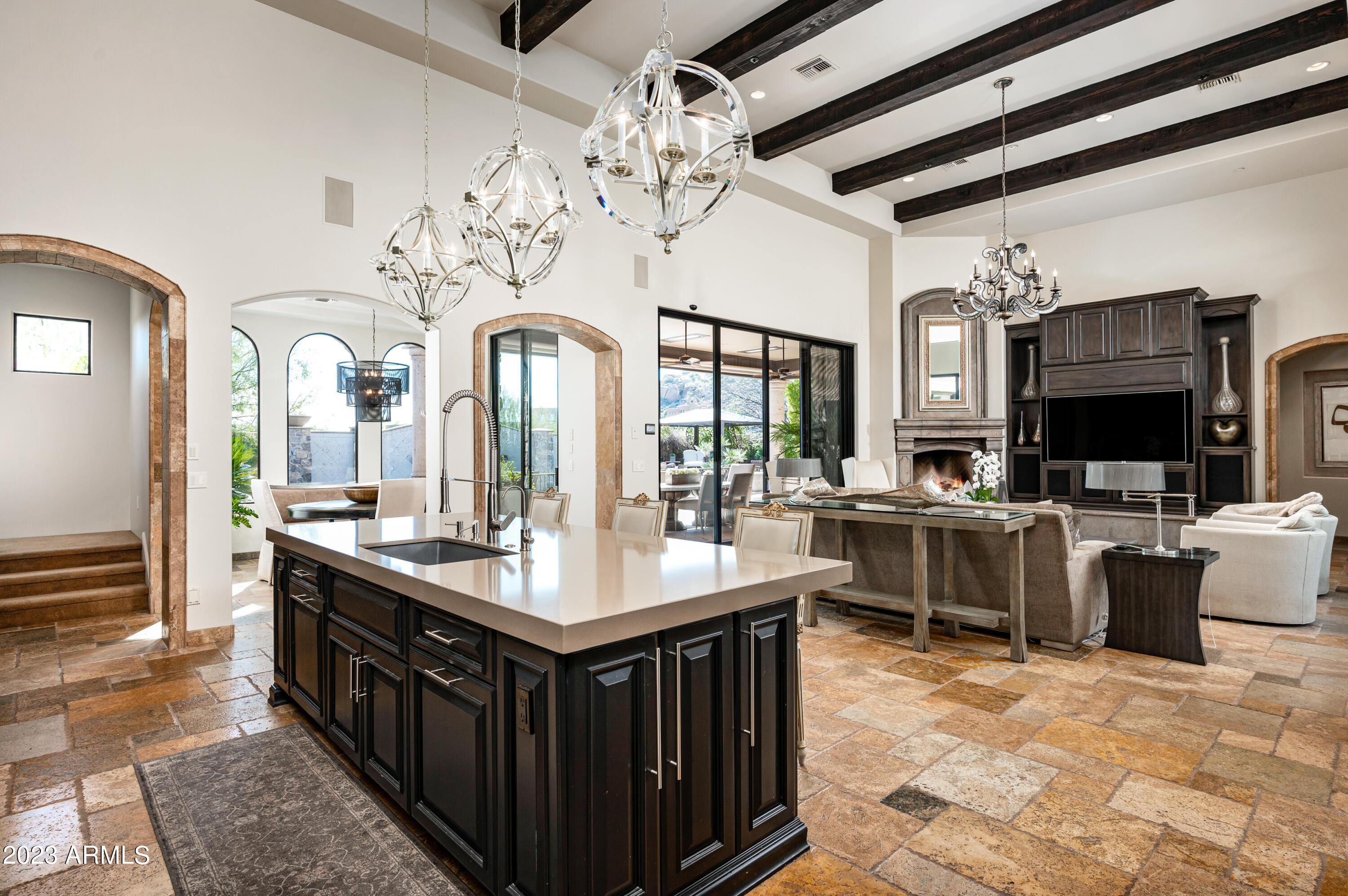 PINNACLE CANYON - Residential
