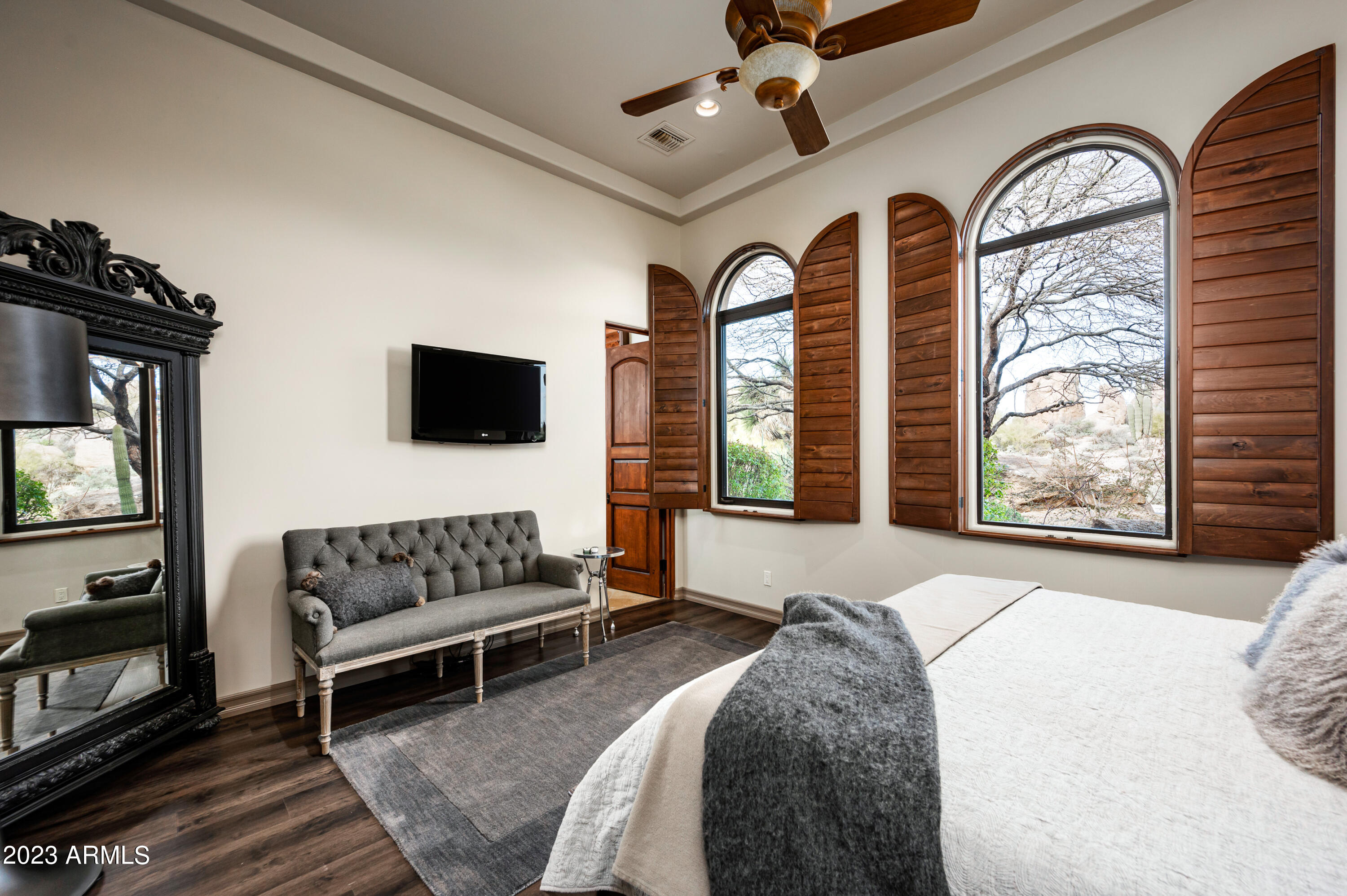 PINNACLE CANYON - Residential