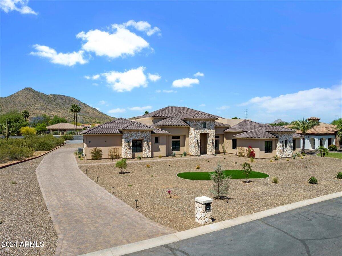 SUMMIT AT SUNRISE MOUNTAIN - Residential