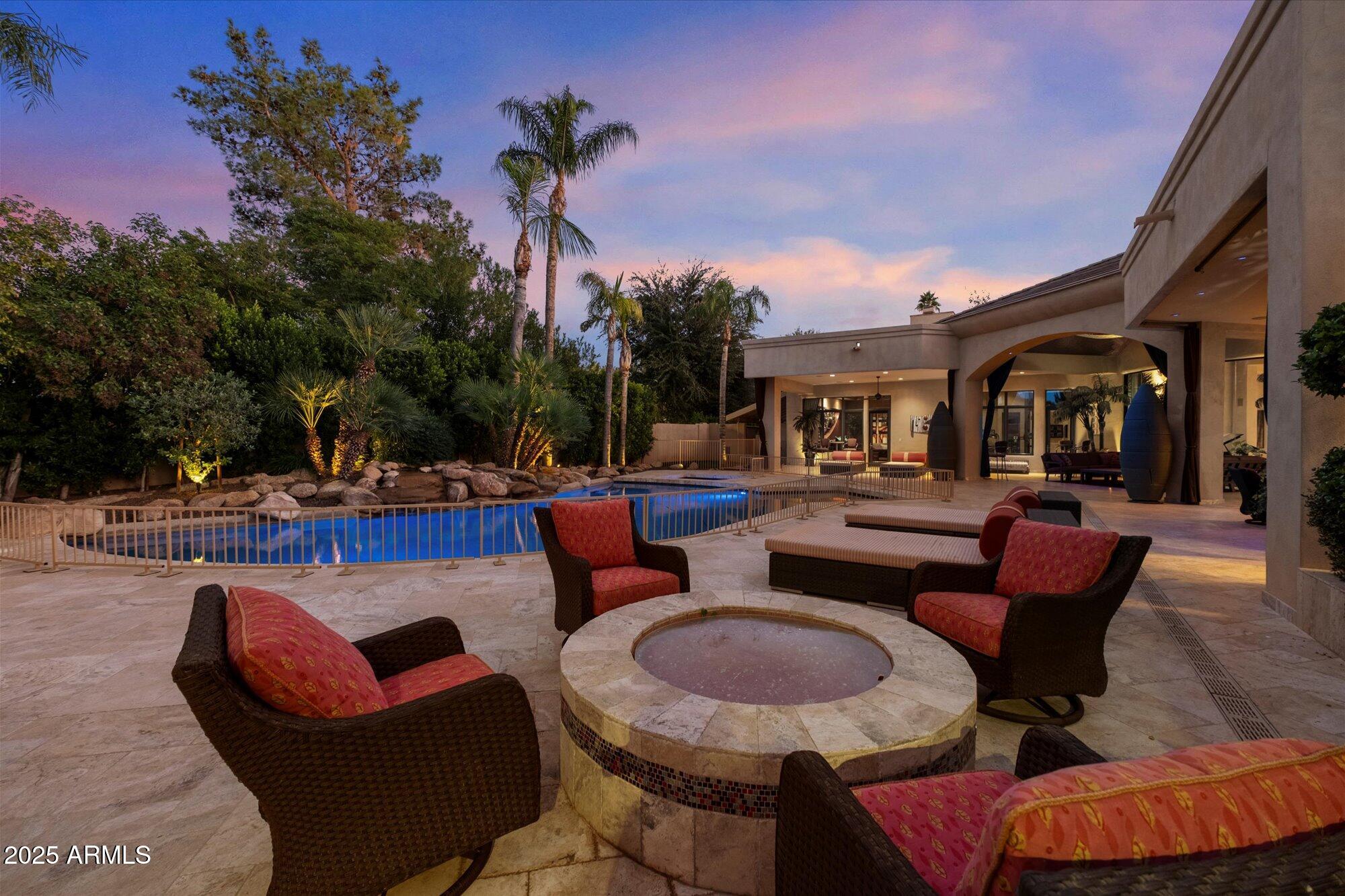 Equestrian Manor. - Residential