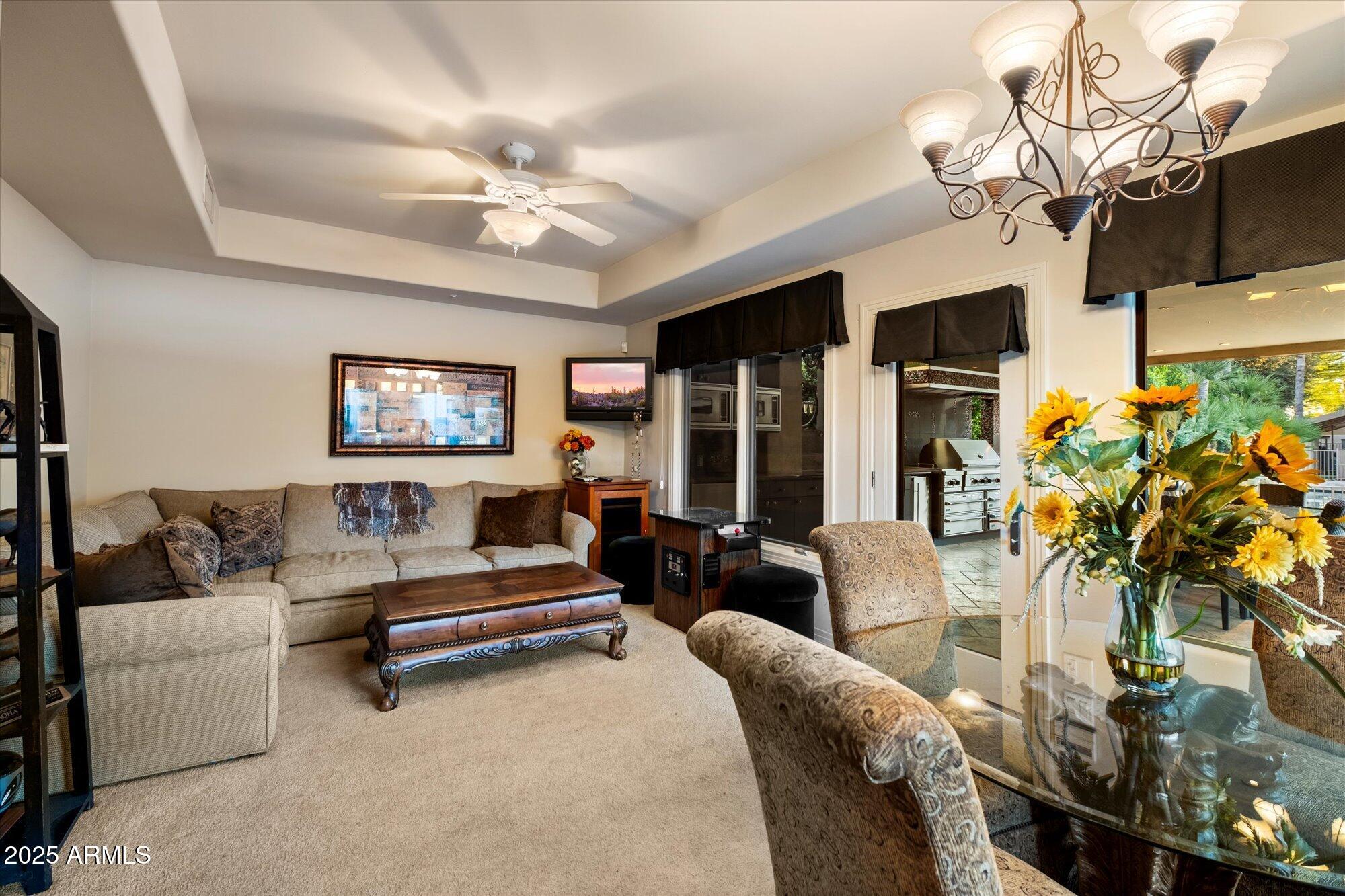Equestrian Manor. - Residential
