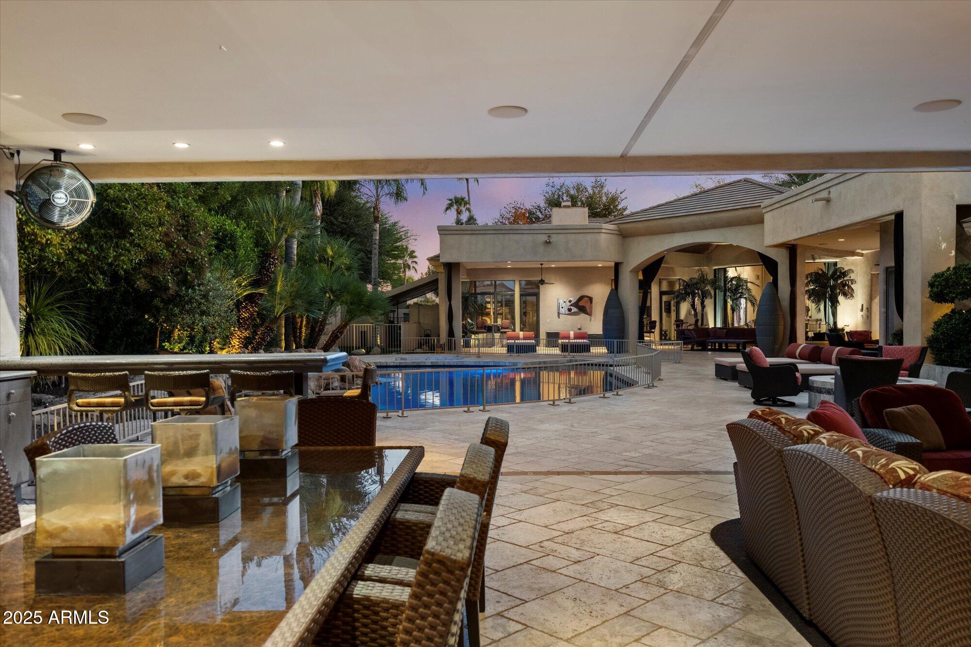 Equestrian Manor. - Residential