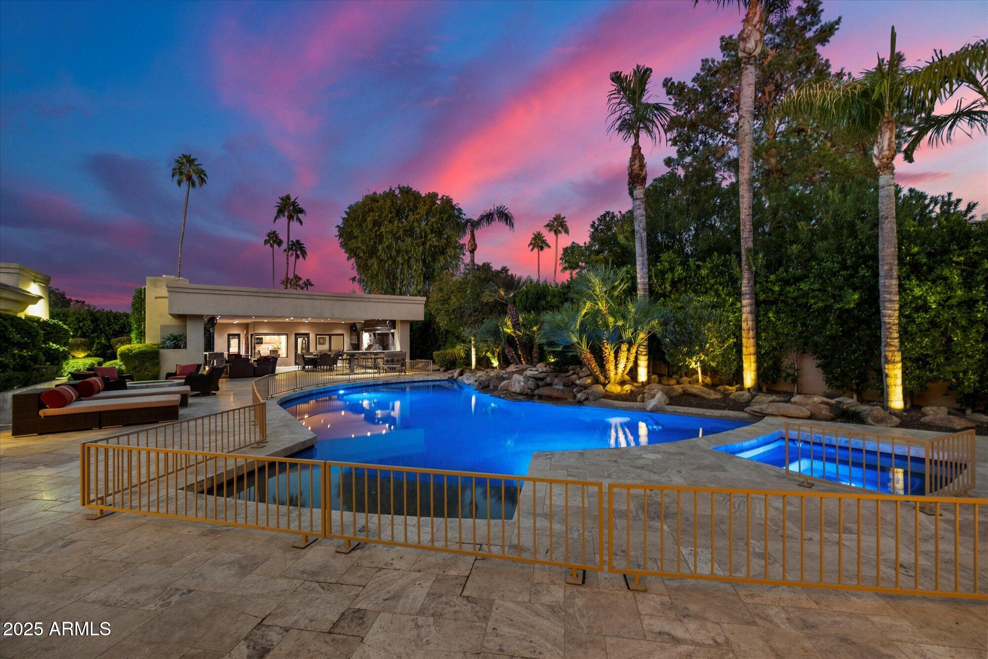 Equestrian Manor. - Residential