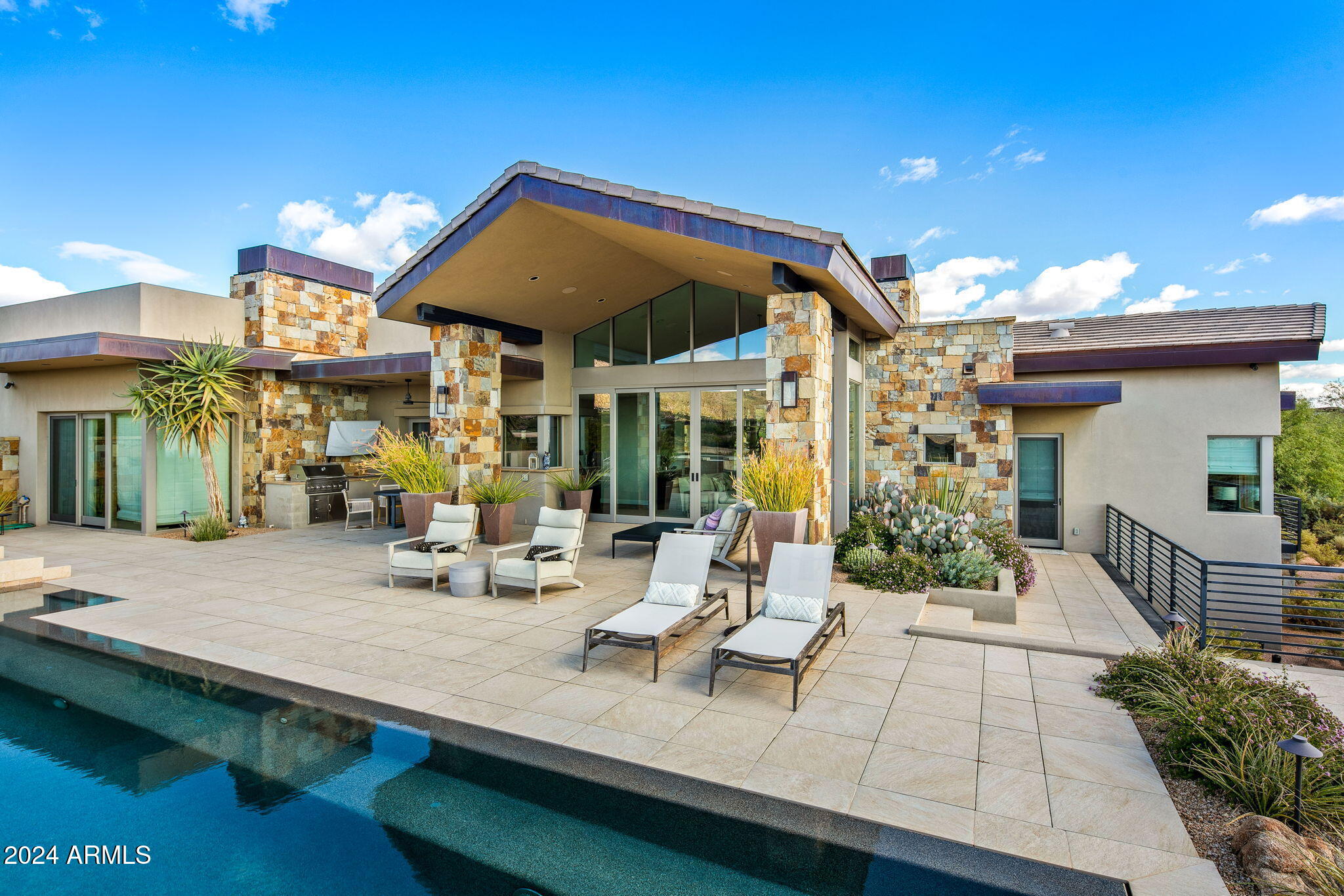 DESERT MOUNTAIN PHASE 2 UNIT 18 - Residential