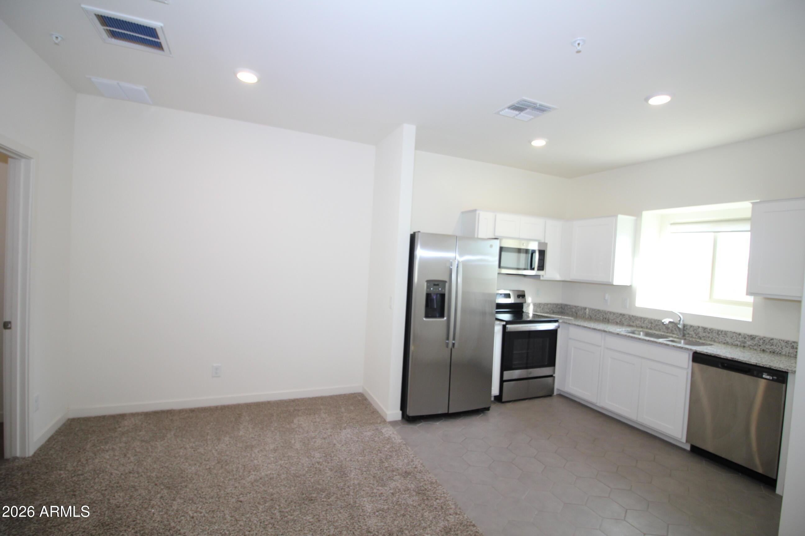 23 NORTH - Residential Lease