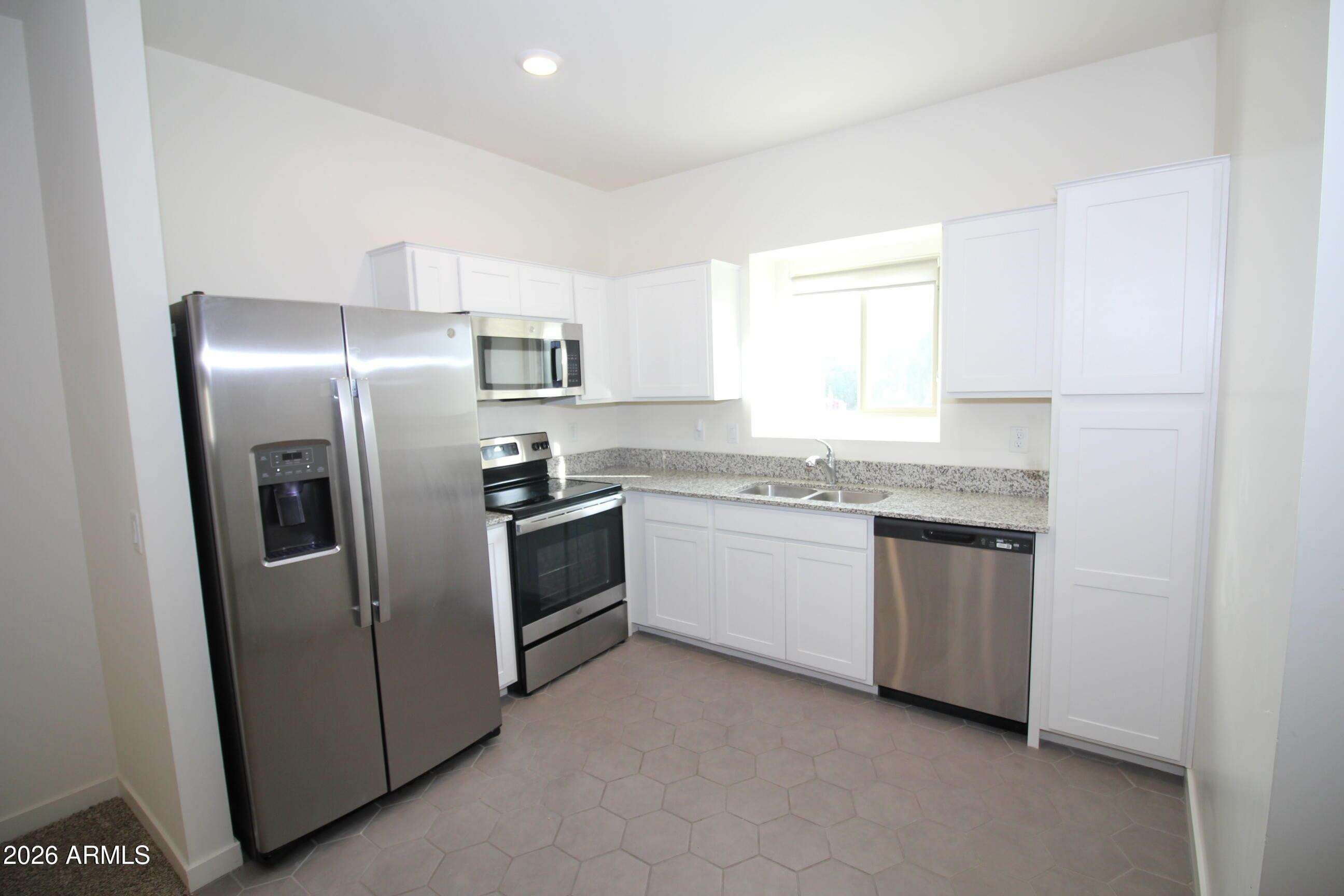 23 NORTH - Residential Lease