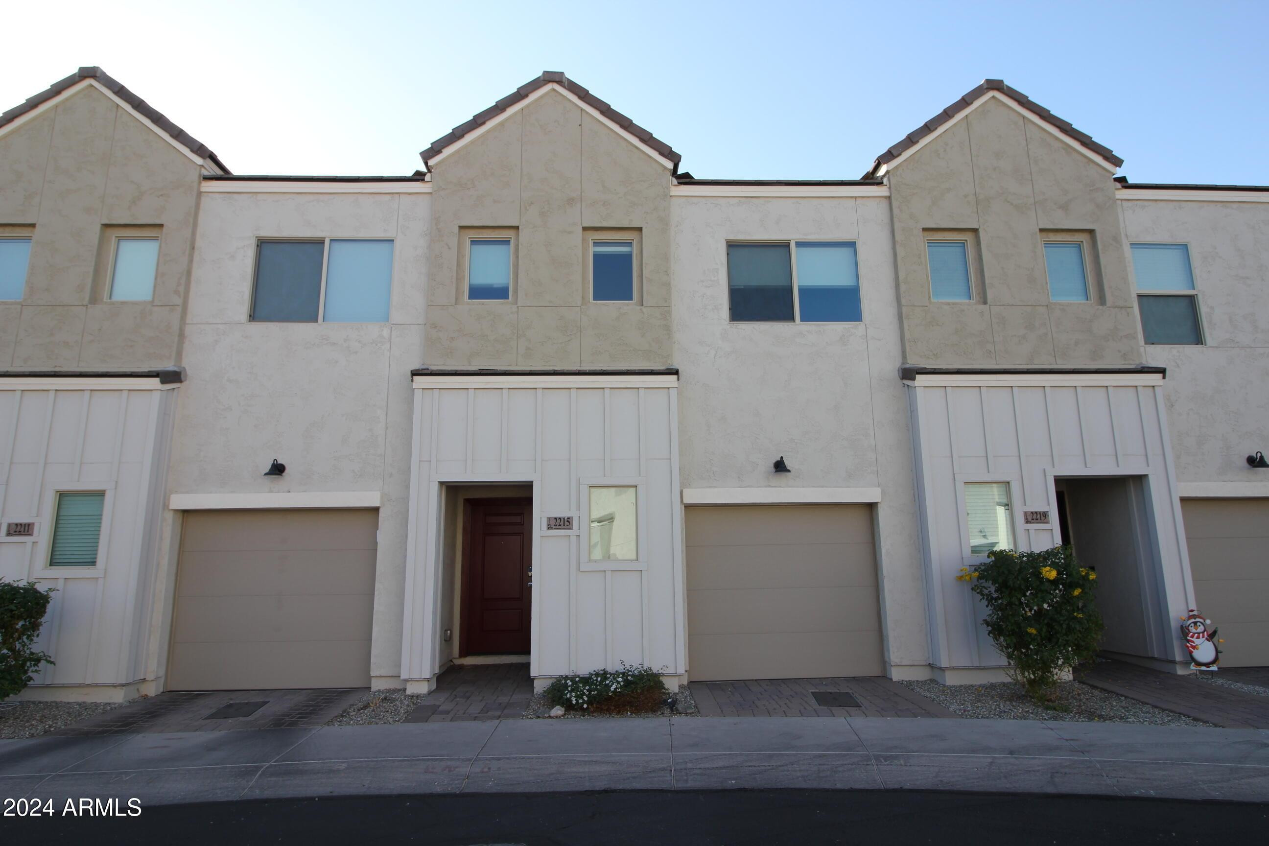 Wonderful 2-Bedroom, 2.5-Bathroom Townhome in a Gated Community.  This townhome is located next to the community pool. The downstairs suite features a kitchenette, a stacked washer/dryer, and a bath. The master bedroom is on the 2nd floor, which also boasts an open floor plan, a spacious kitchen with stainless steel appliances, quartz countertops, and much more. The property is close to entertainment options and the freeway.