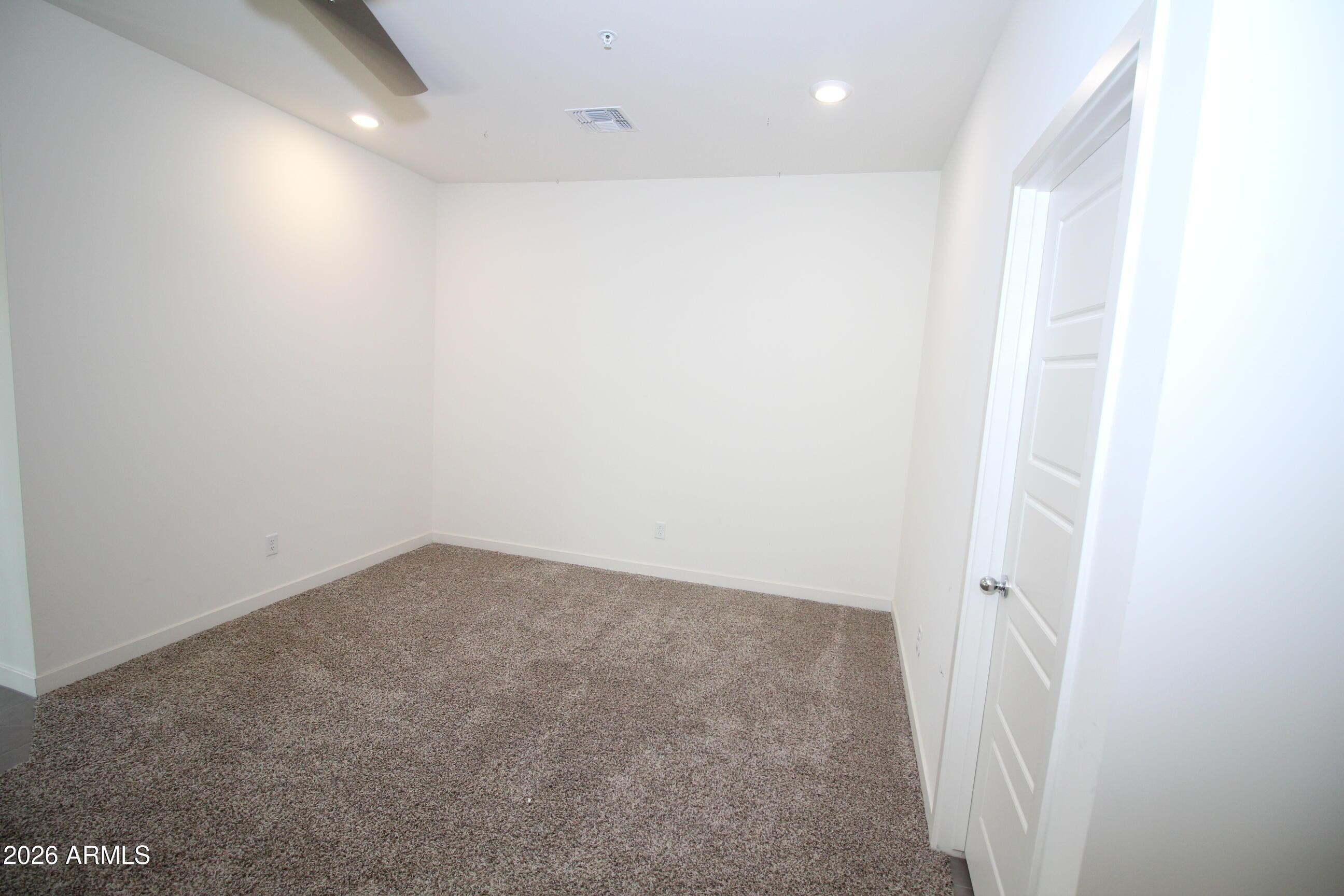 23 NORTH - Residential Lease