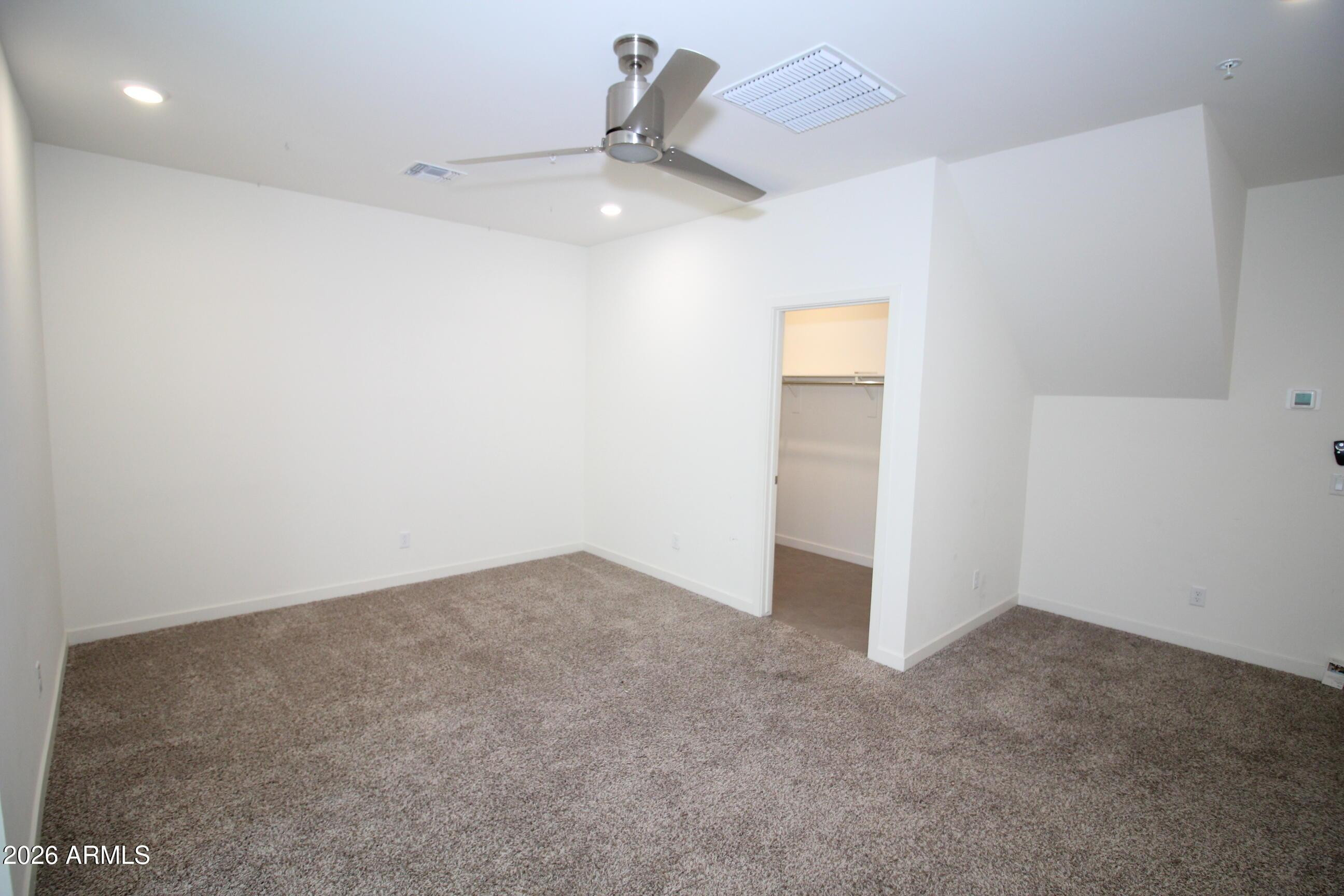 23 NORTH - Residential Lease