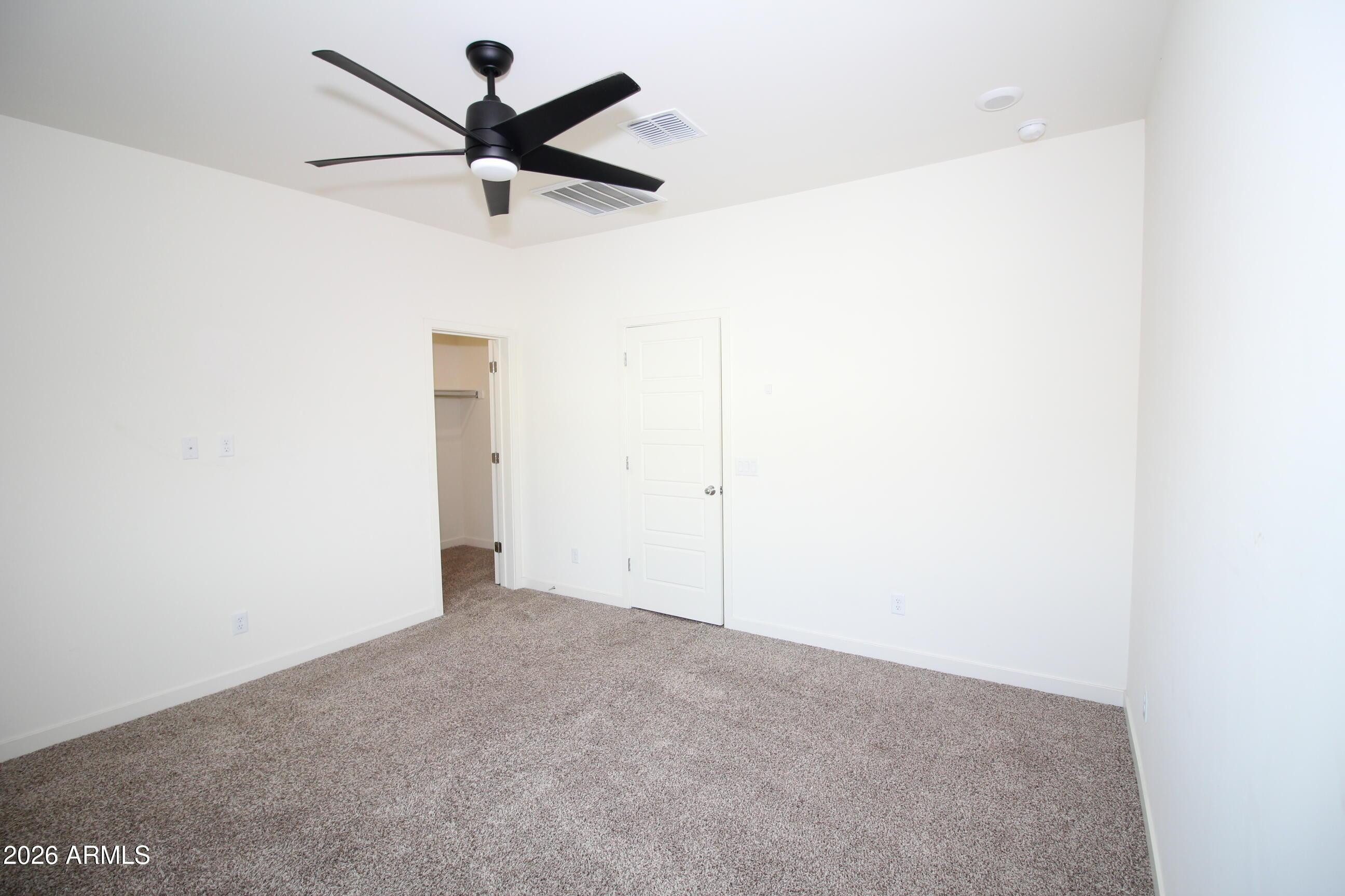 23 NORTH - Residential Lease