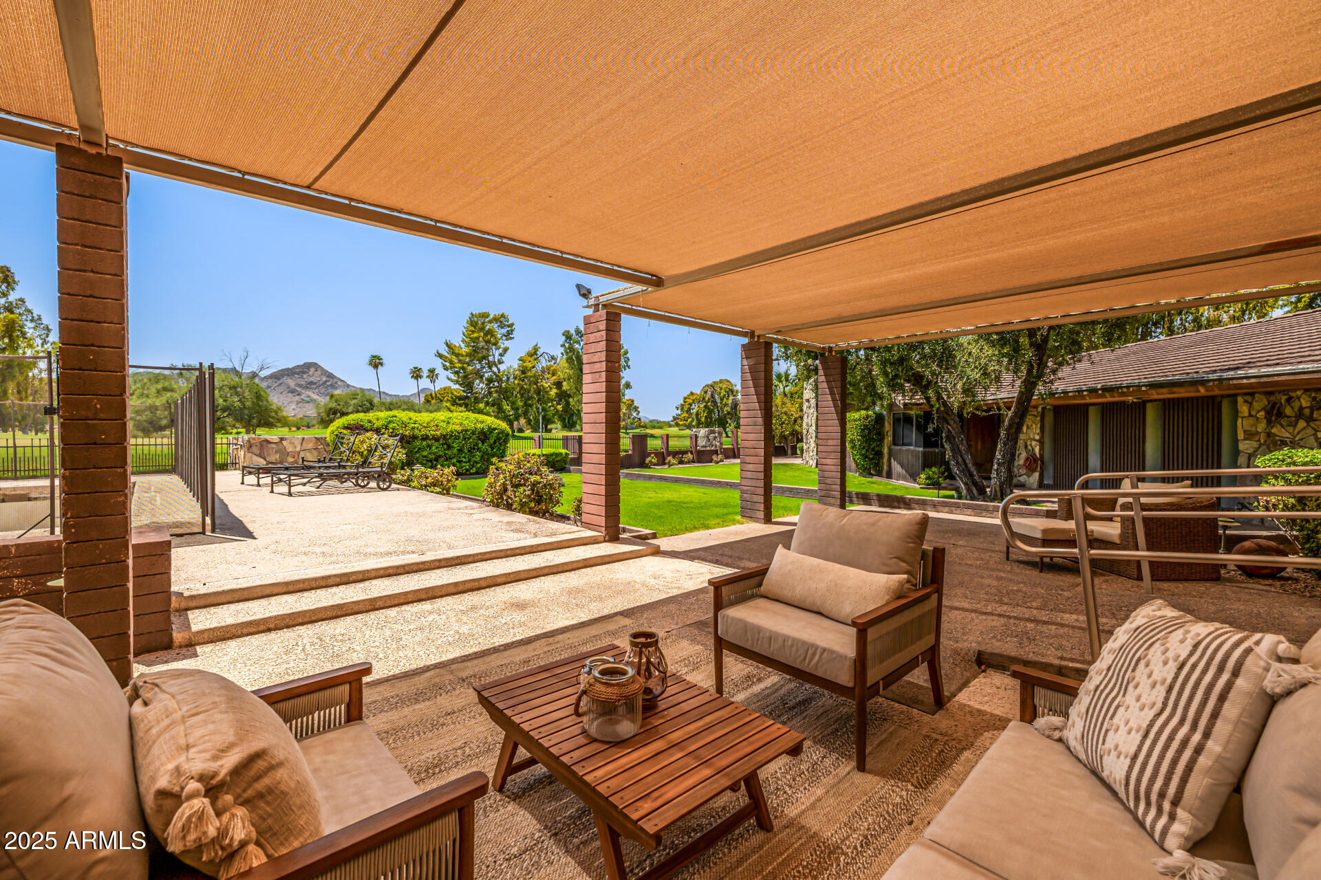 CAMELBACK COUNTRY CLUB ESTATES 4 - Residential