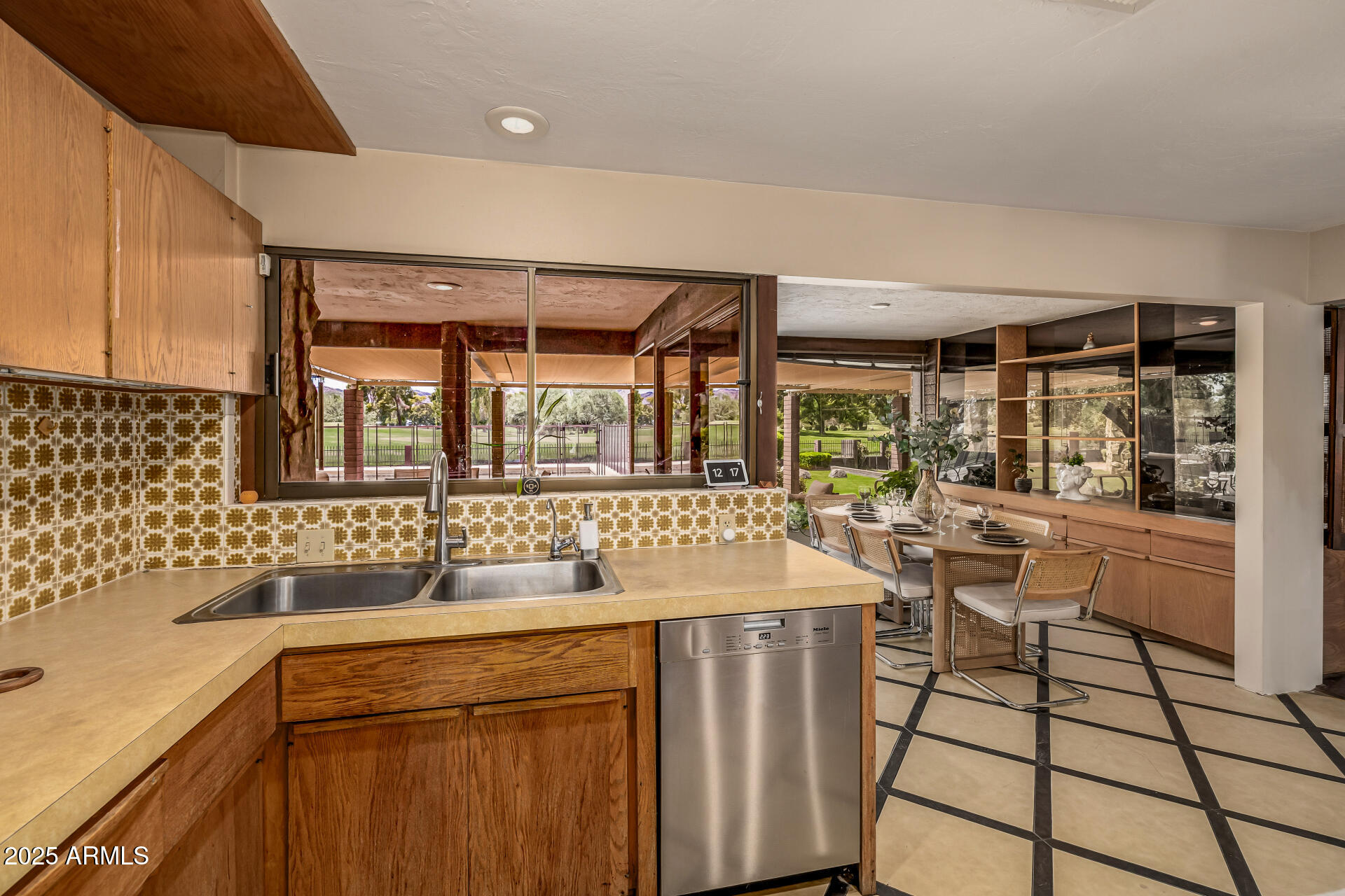 CAMELBACK COUNTRY CLUB ESTATES 4 - Residential