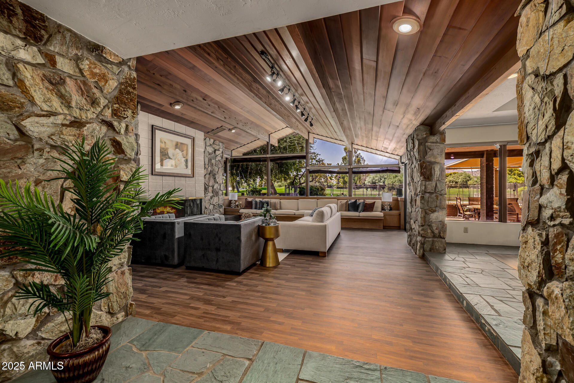 CAMELBACK COUNTRY CLUB ESTATES 4 - Residential