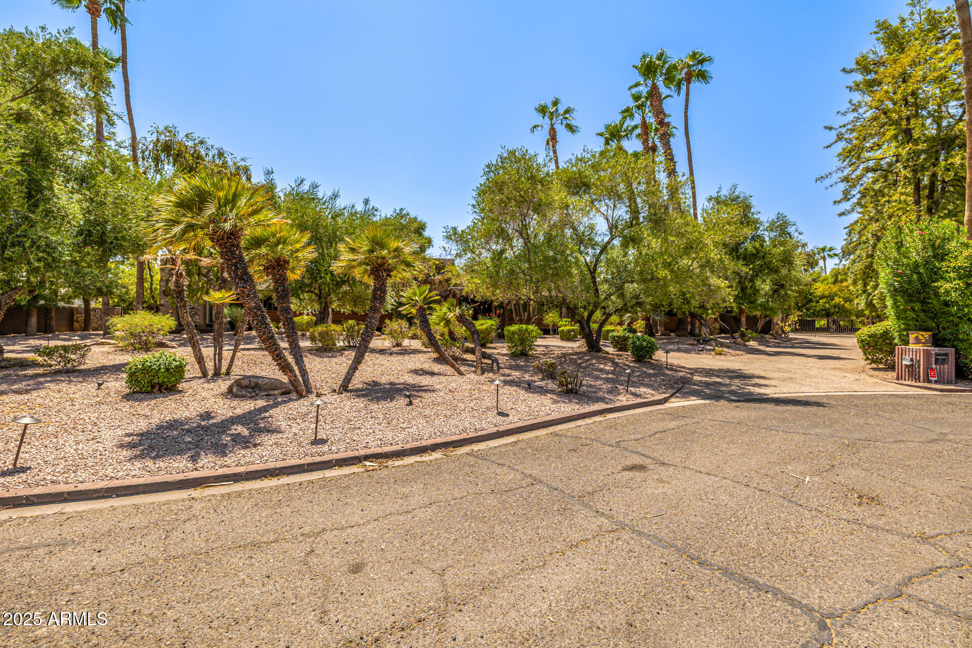 CAMELBACK COUNTRY CLUB ESTATES 4 - Residential