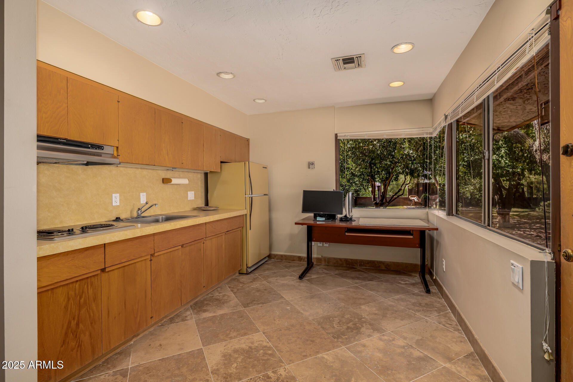CAMELBACK COUNTRY CLUB ESTATES 4 - Residential