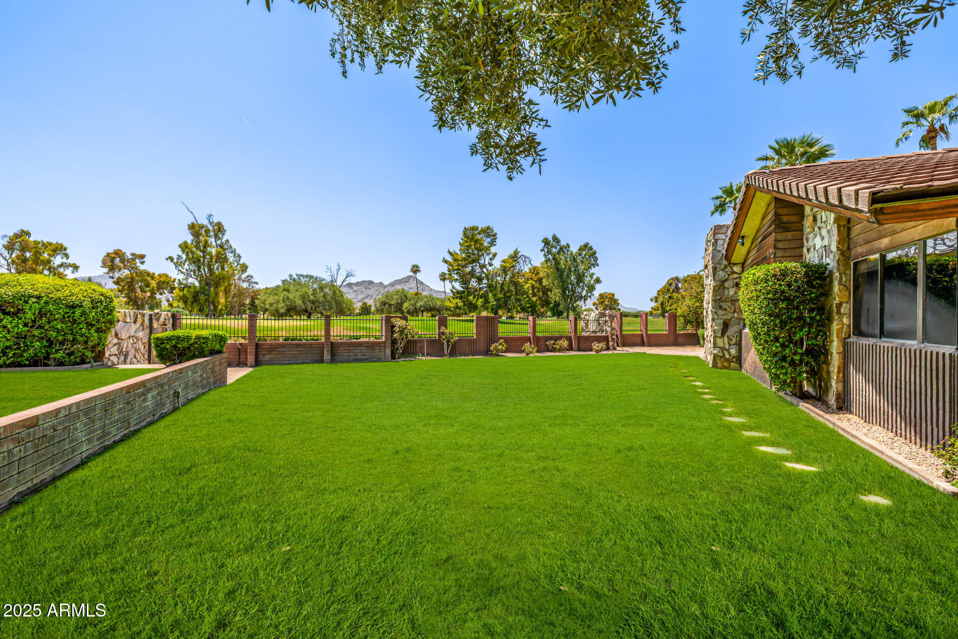 CAMELBACK COUNTRY CLUB ESTATES 4 - Residential