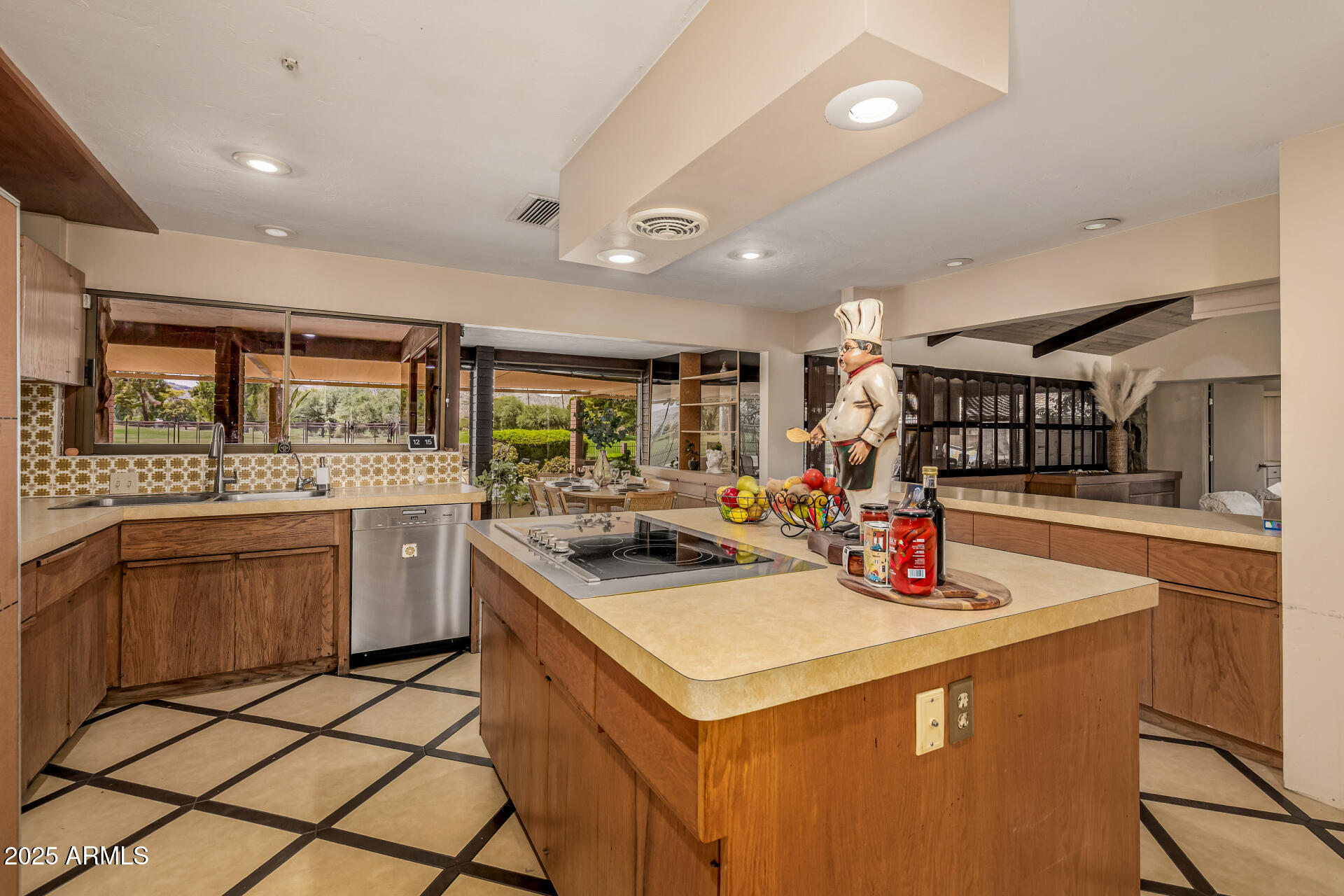 CAMELBACK COUNTRY CLUB ESTATES 4 - Residential