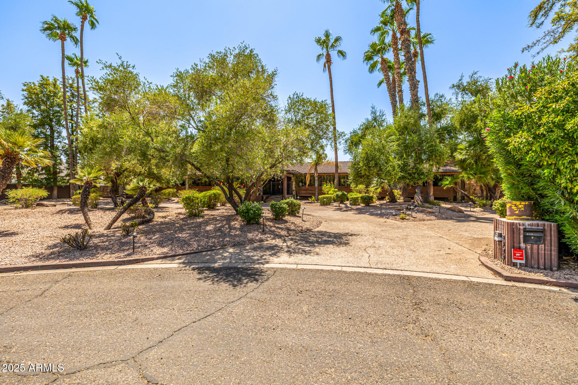 CAMELBACK COUNTRY CLUB ESTATES 4 - Residential