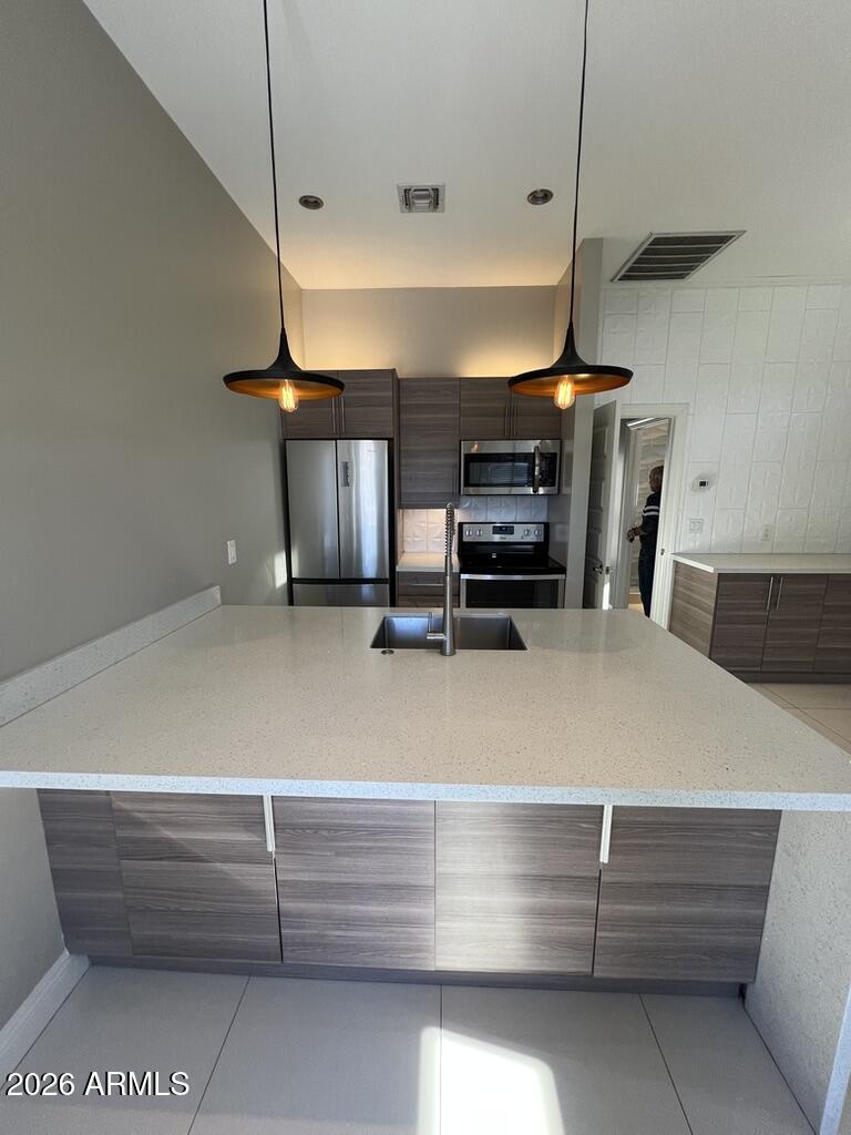 VICTOR PARK - Residential Income