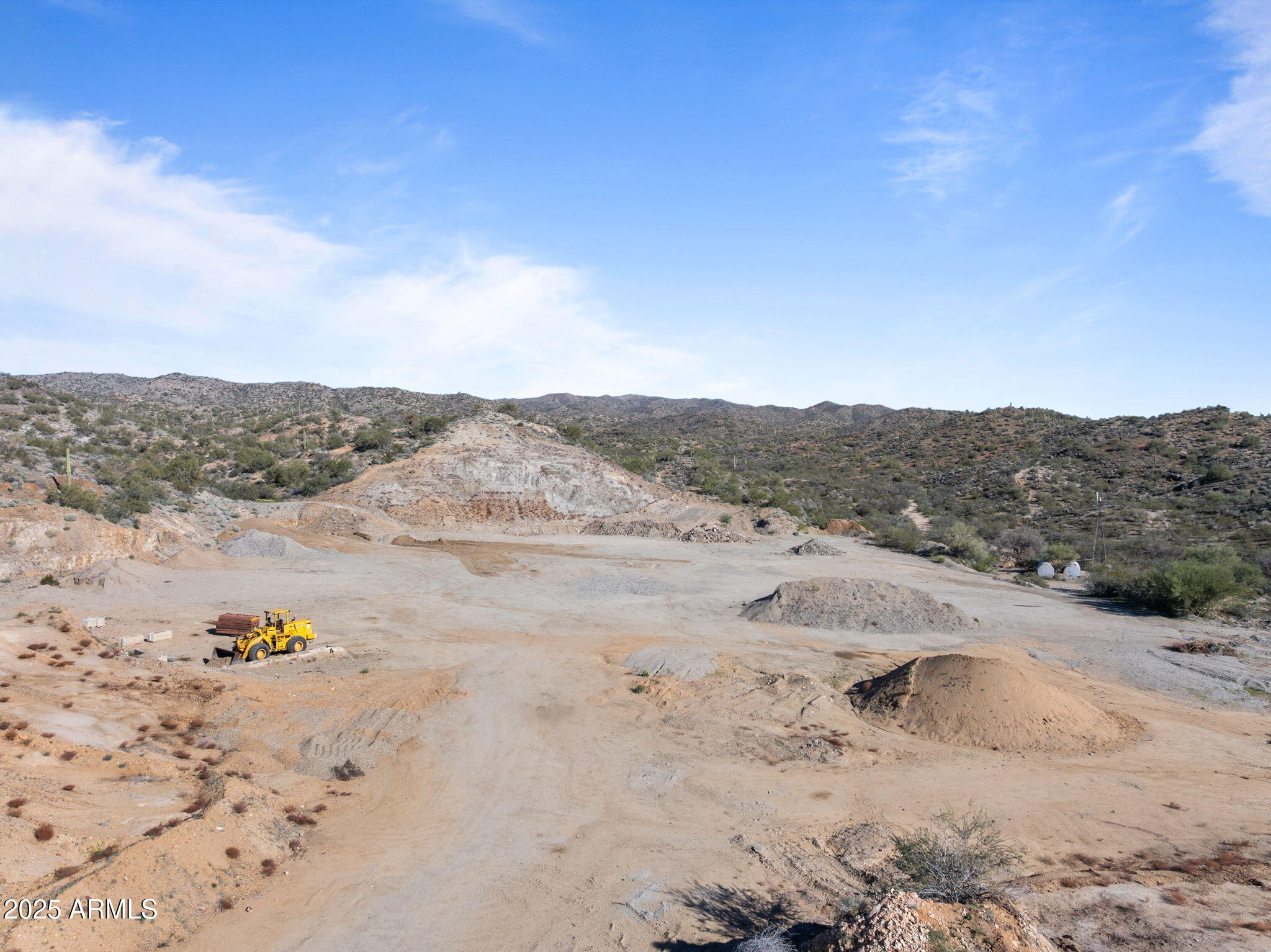 41.3 Acres with private well & generator - Land