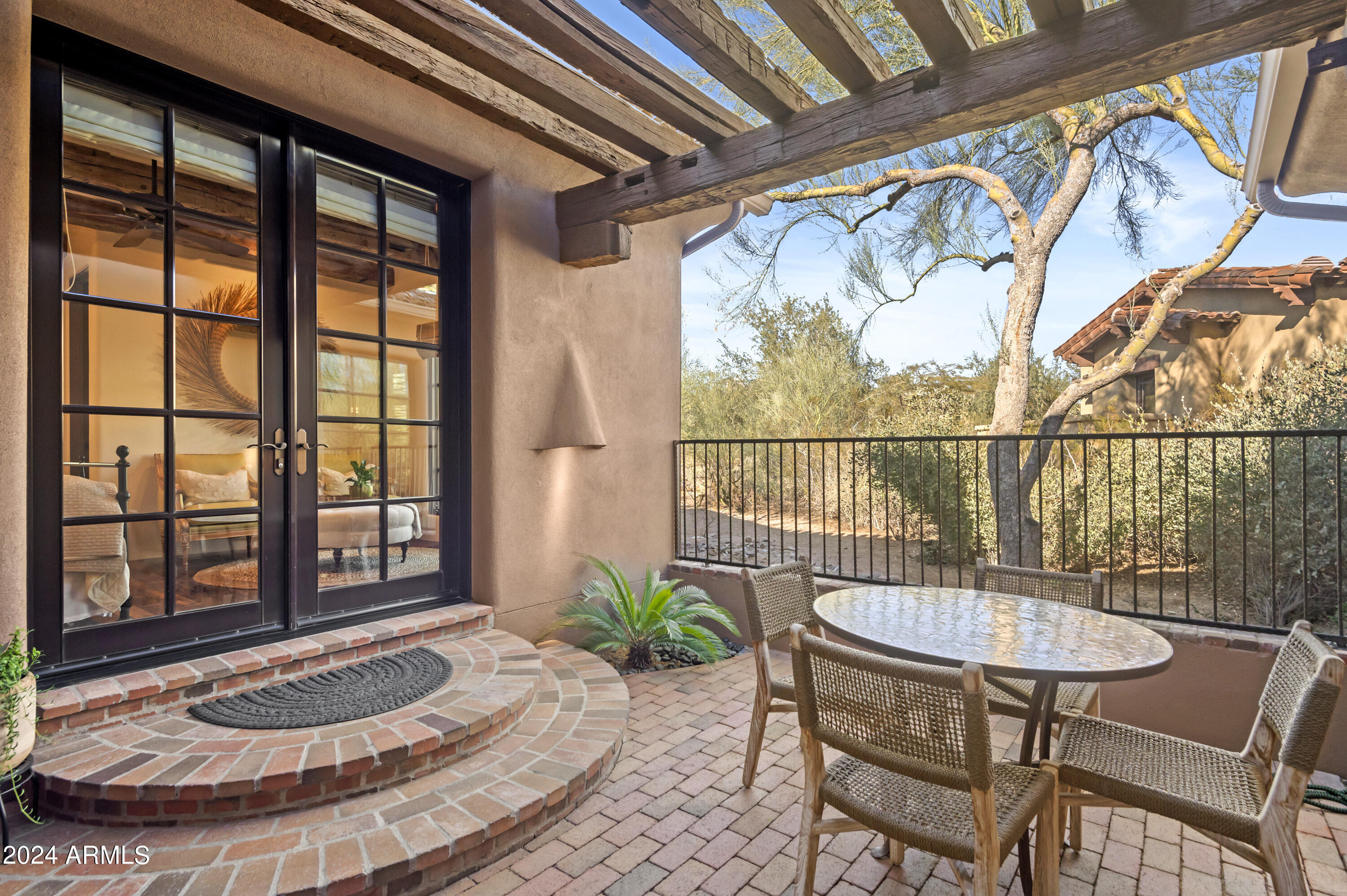DC RANCH - Residential