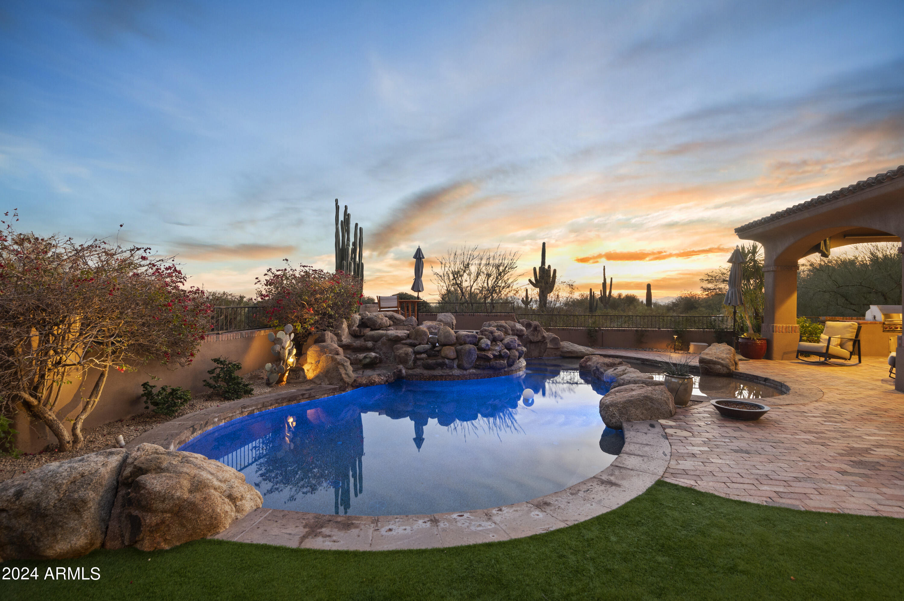 DC RANCH - Residential