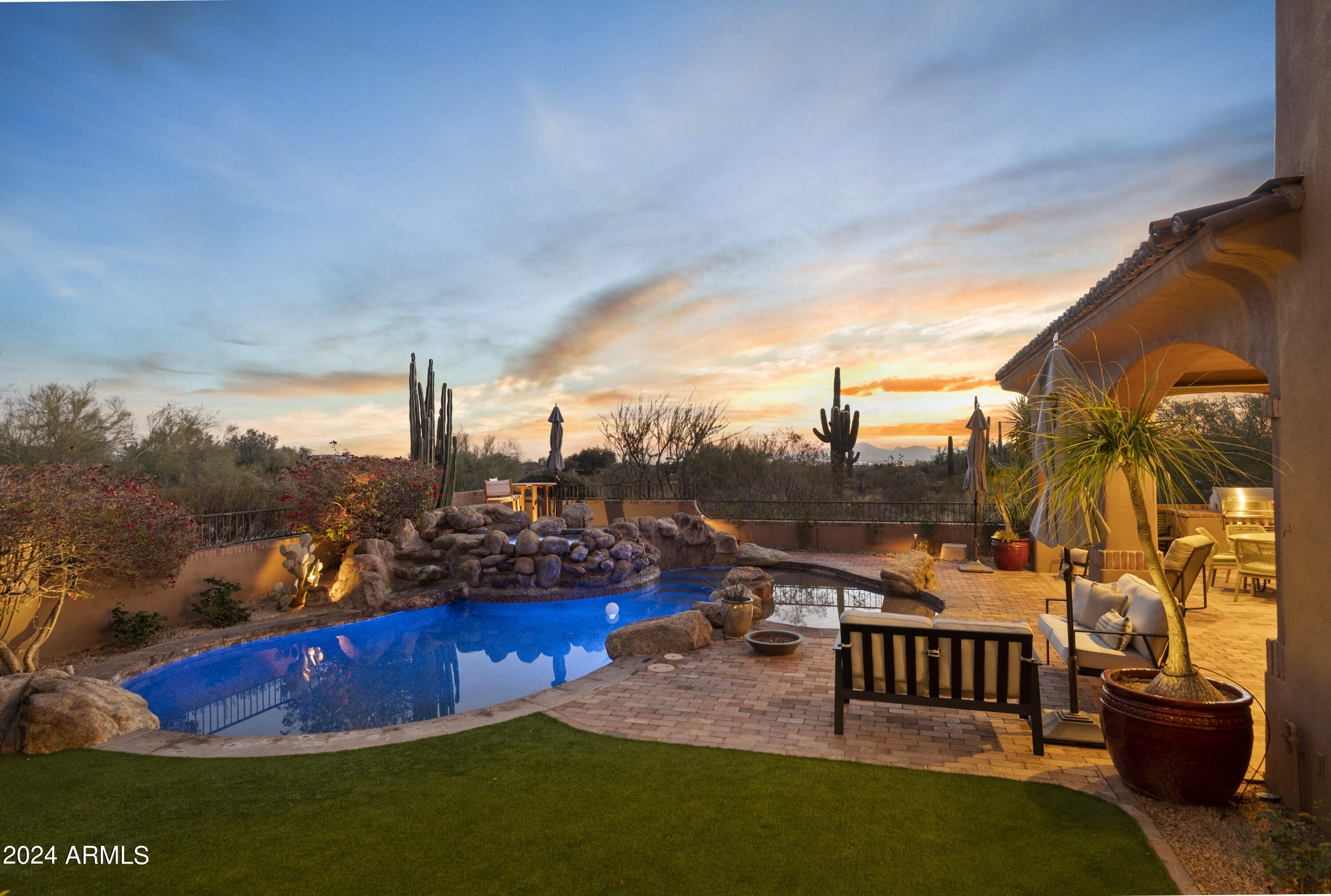 DC RANCH - Residential