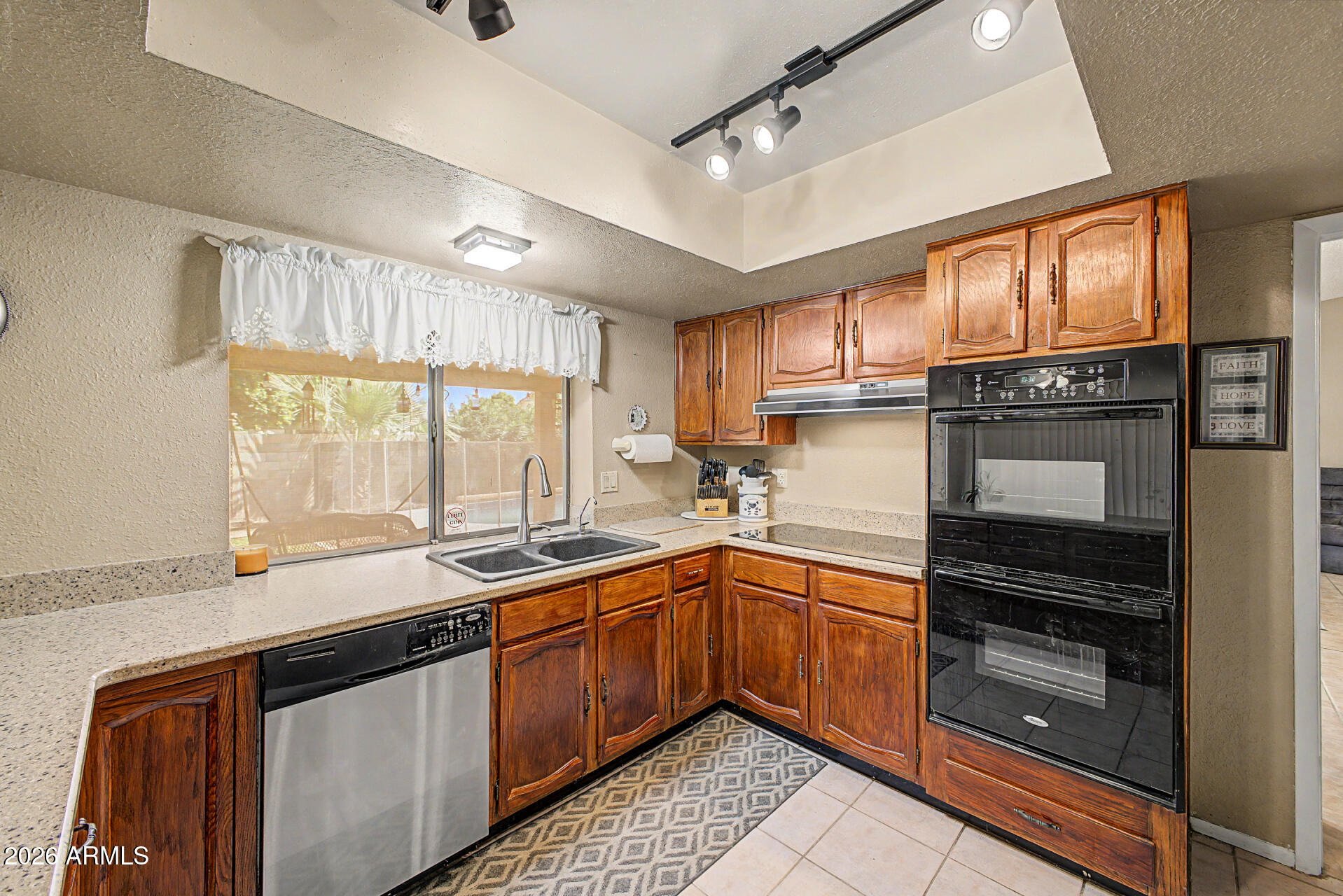 LAGUNA SHORES UNIT 5 - Residential