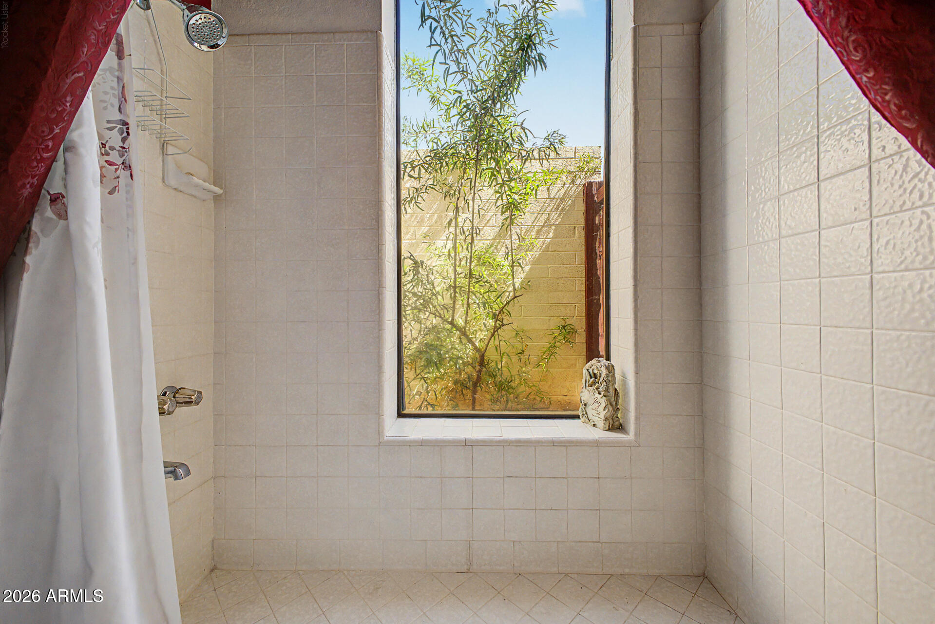 LAGUNA SHORES UNIT 5 - Residential