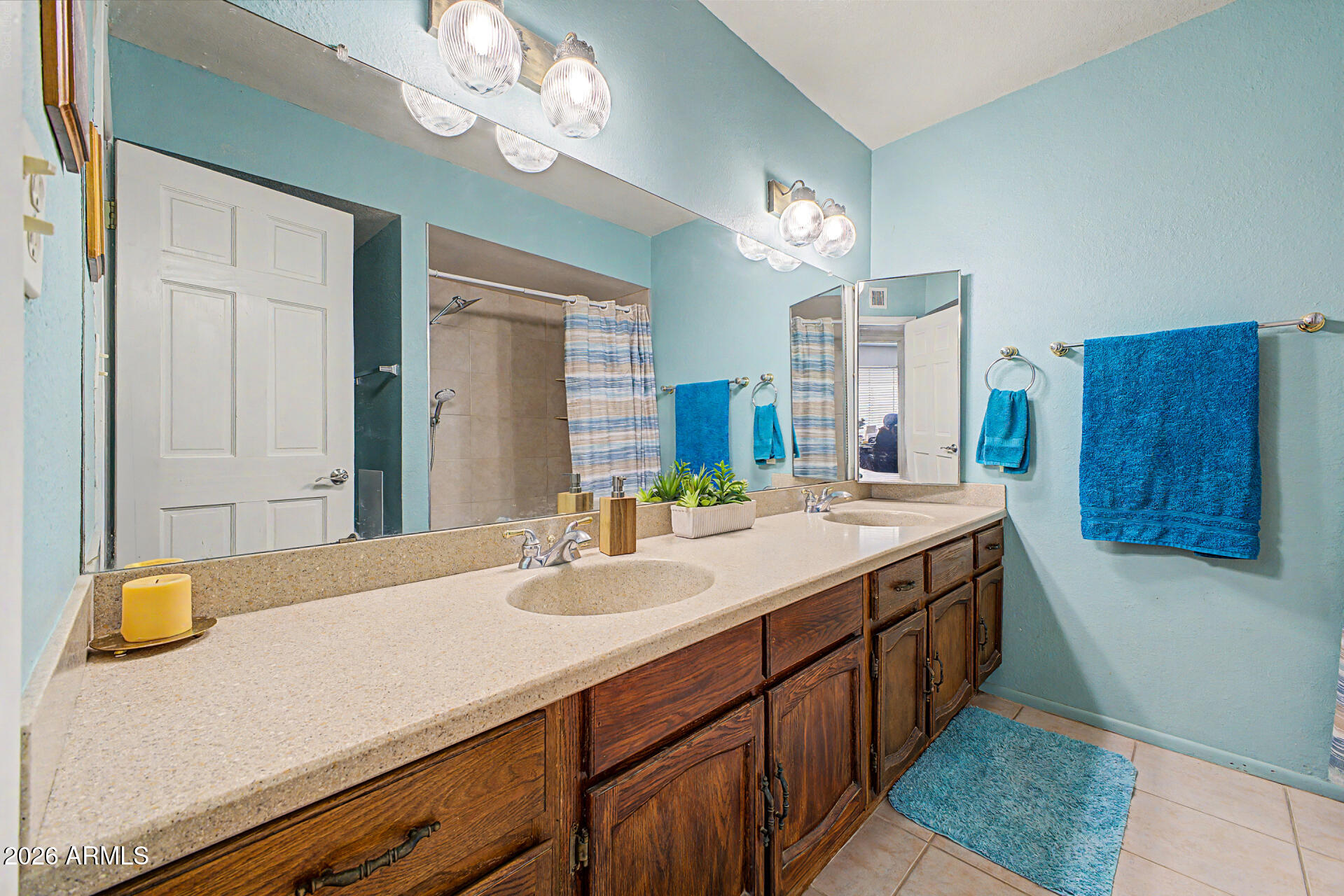 LAGUNA SHORES UNIT 5 - Residential