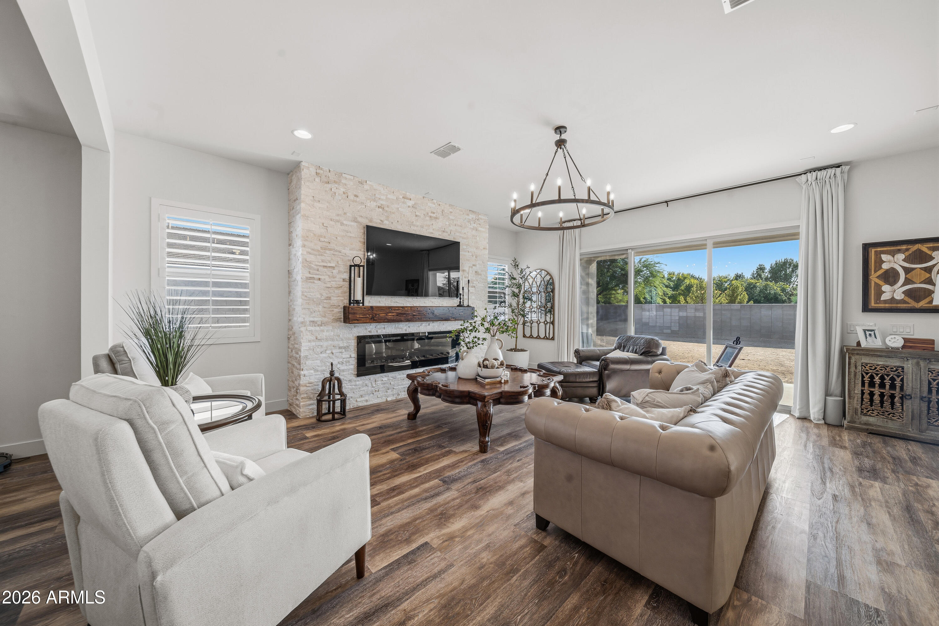 AZURE CANYON PARCEL 4 REPLAT - Residential